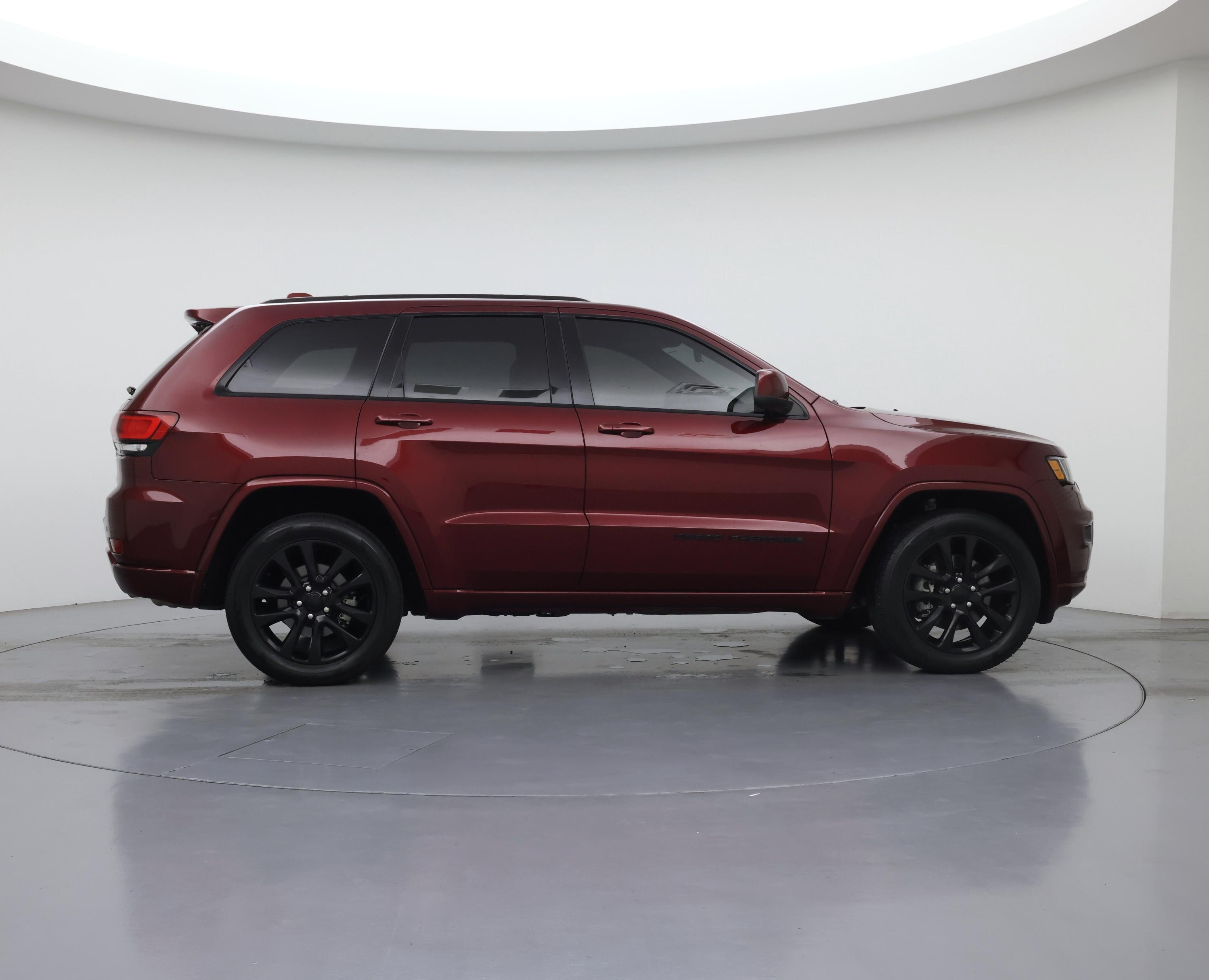 Thumbnail: 2021 Jeep Grand Cherokee - 7