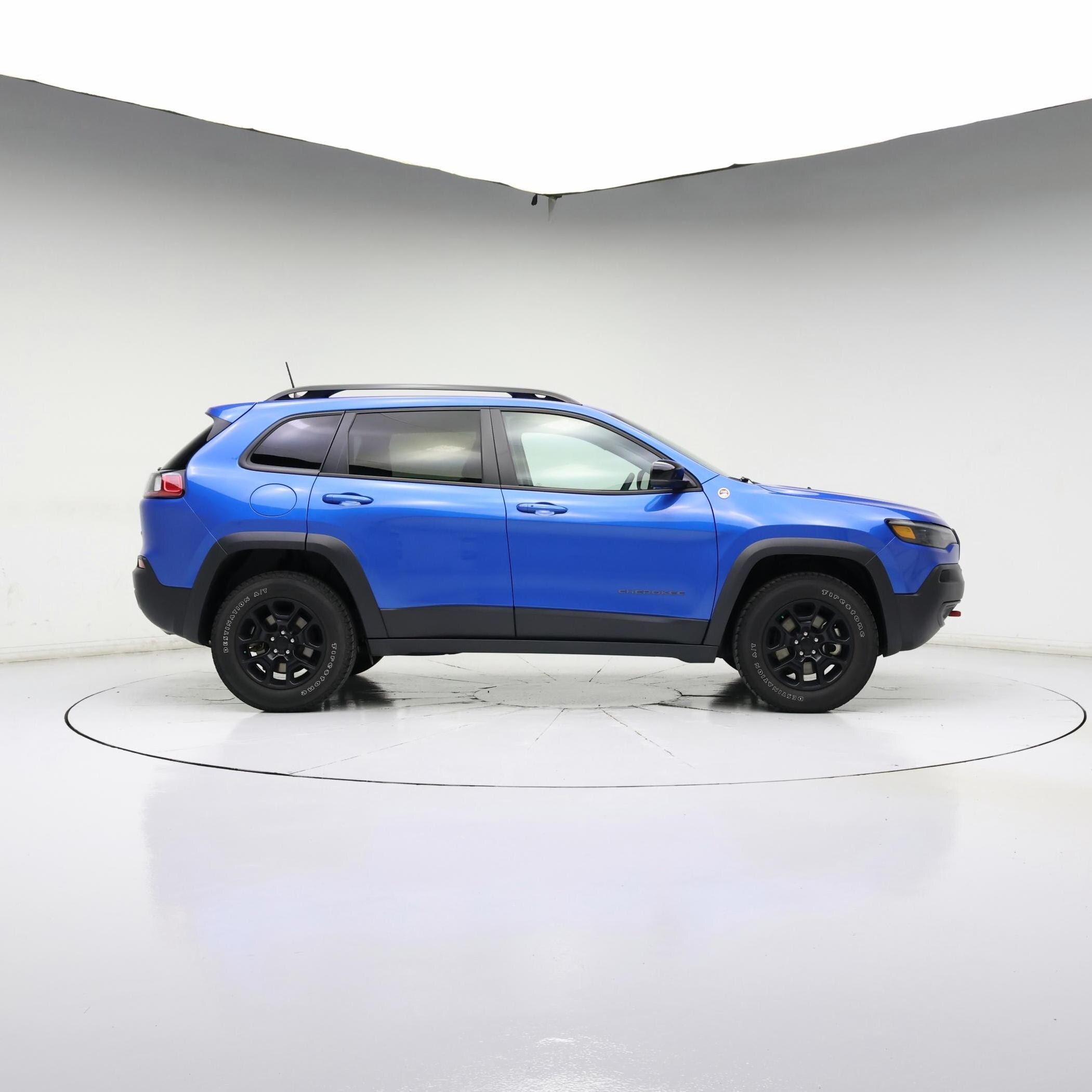 Thumbnail: 2022 Jeep Cherokee - 7
