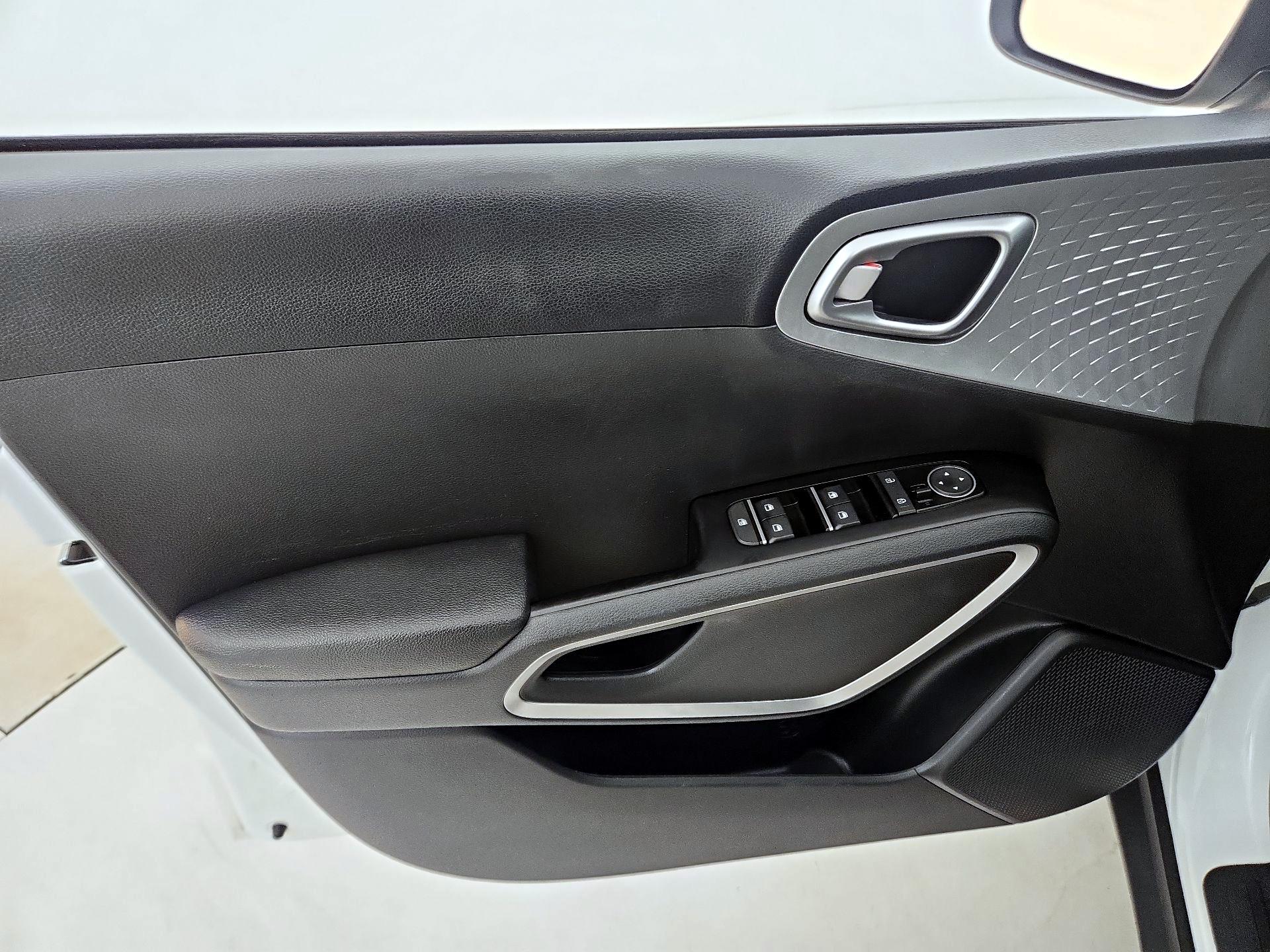 Thumbnail: 2025 Kia Soul - 12