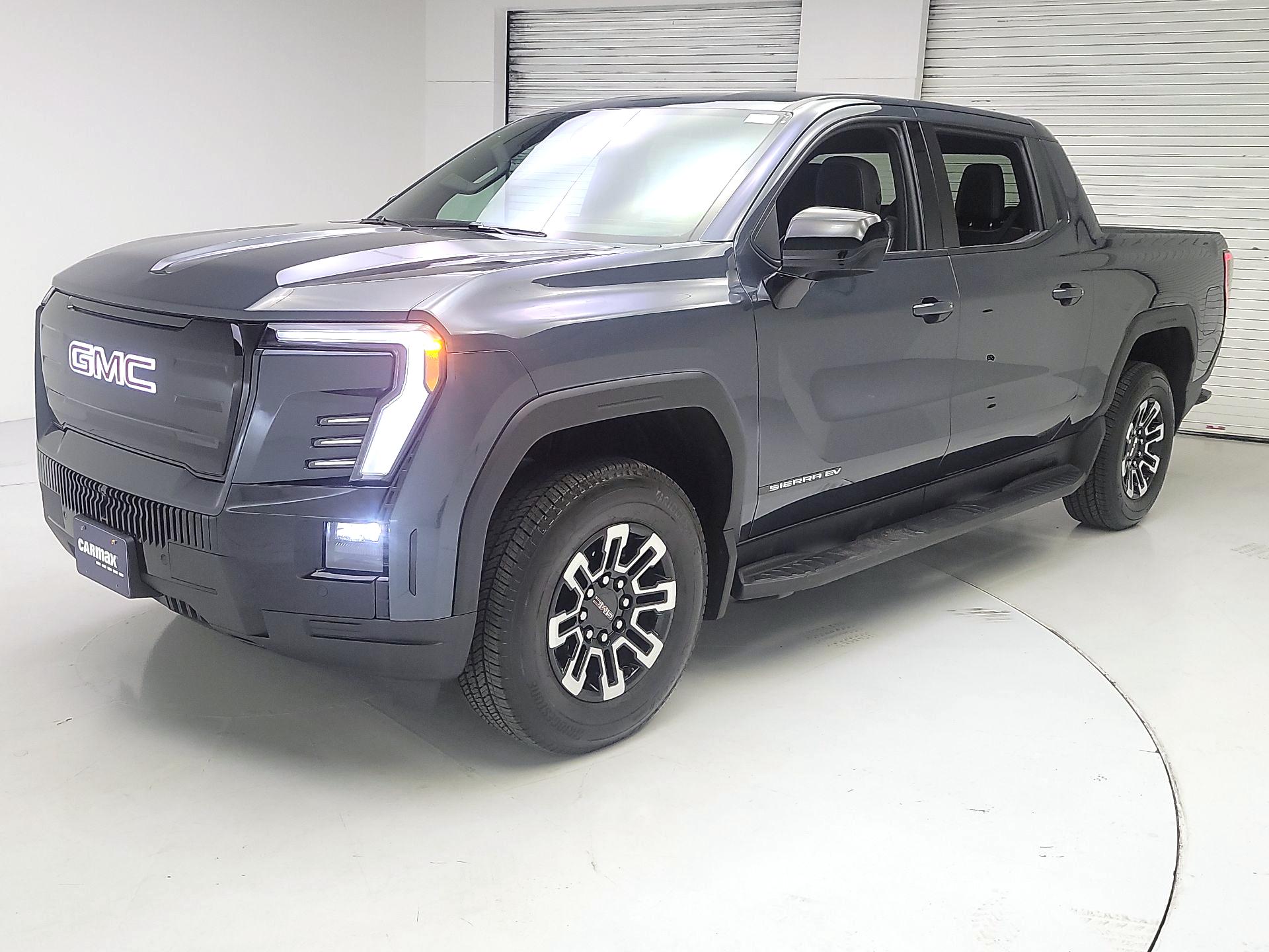 Thumbnail: 2026 GMC Sierra EV - 3