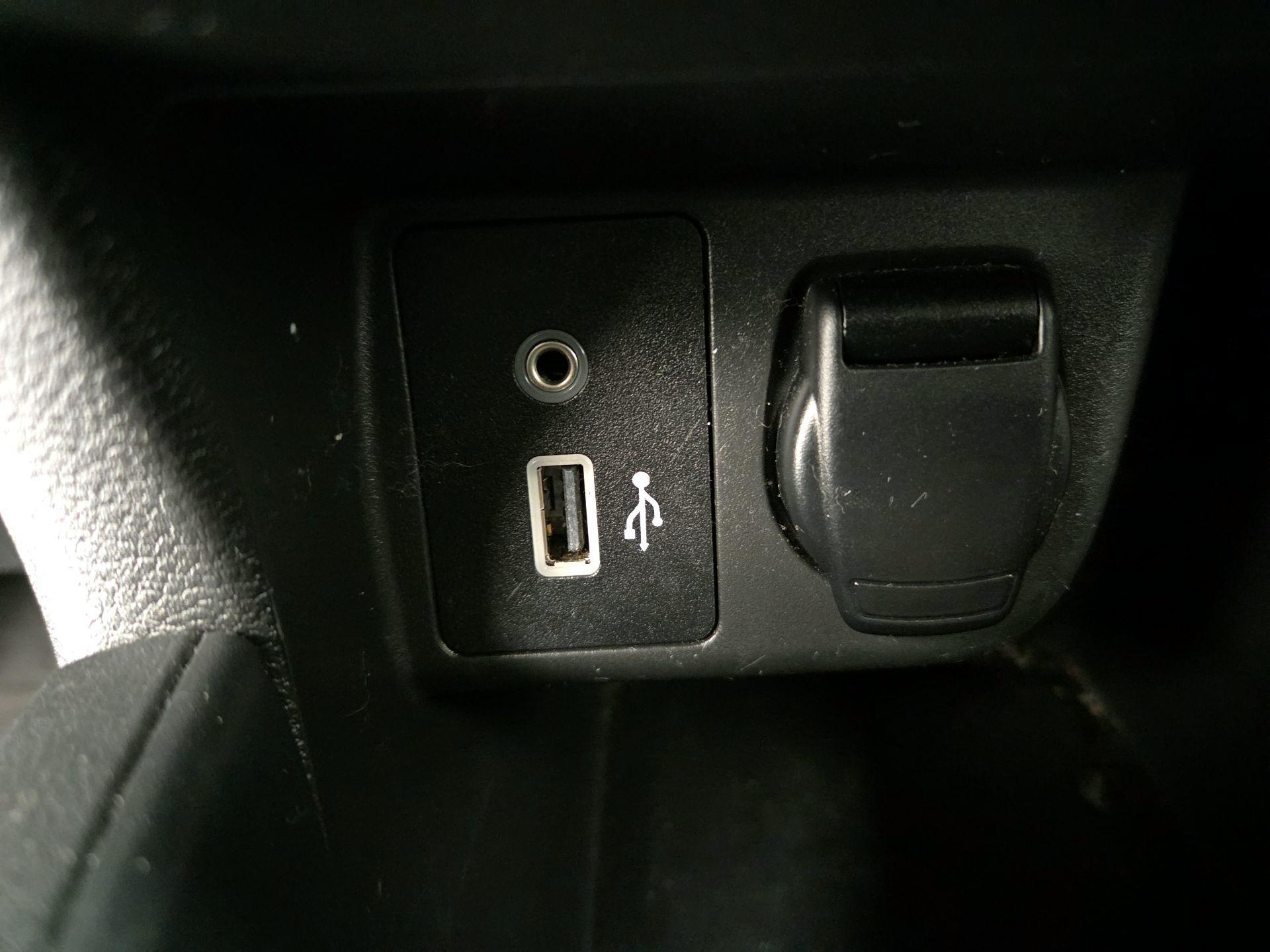 Thumbnail: 2020 Nissan Versa - 17