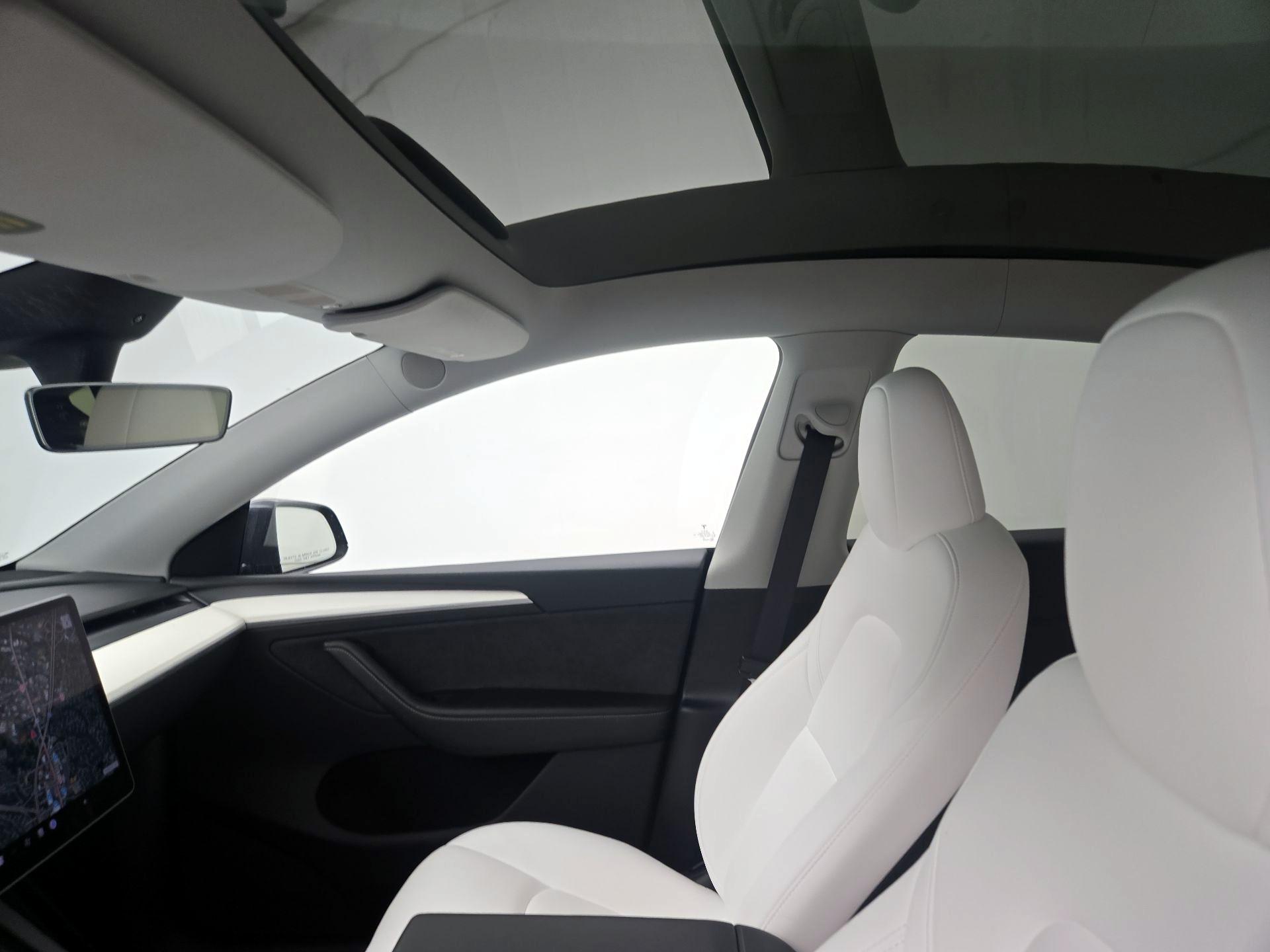 Thumbnail: 2023 Tesla Model Y - 18