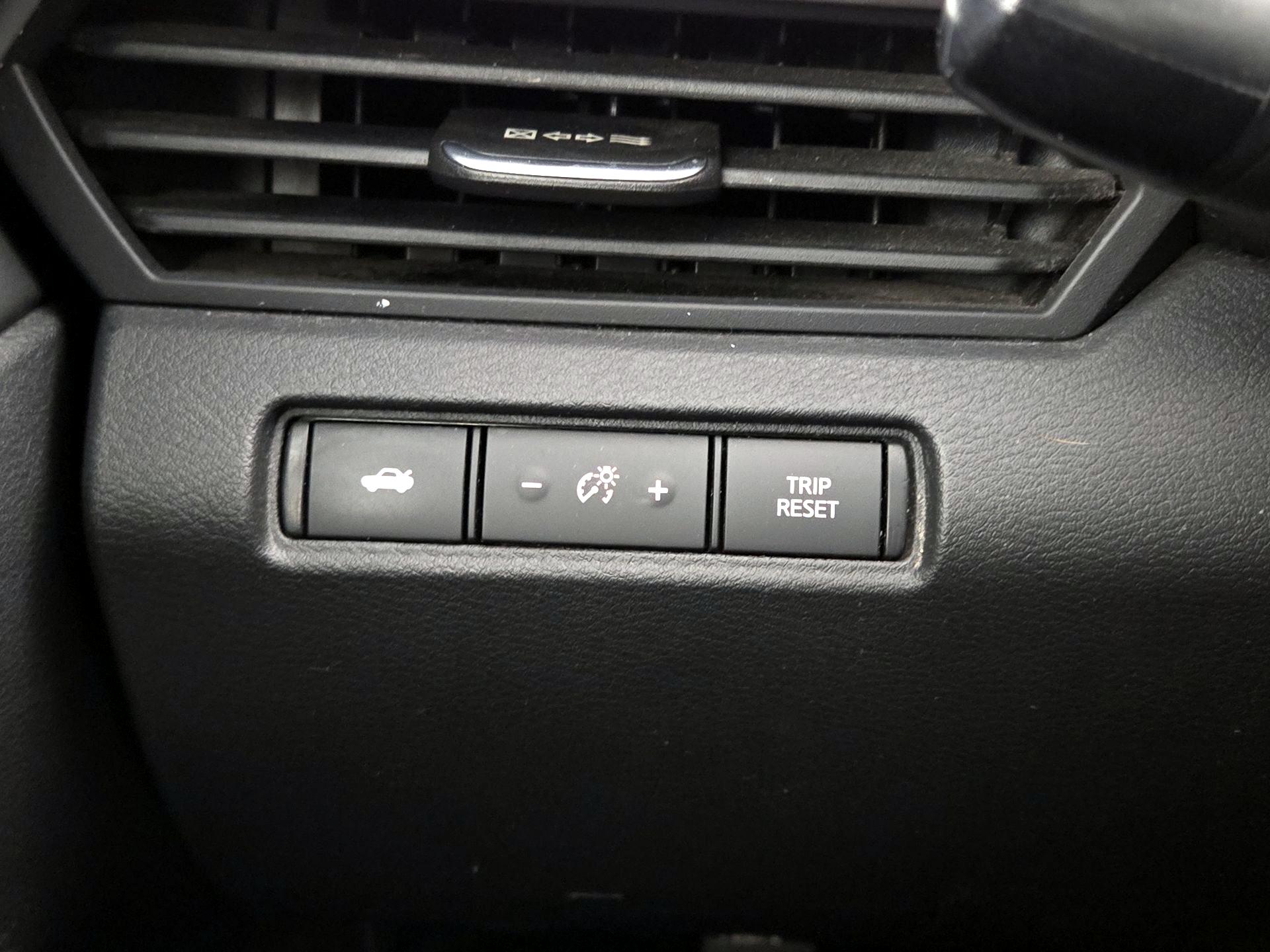 Thumbnail: 2022 Nissan Altima - 13