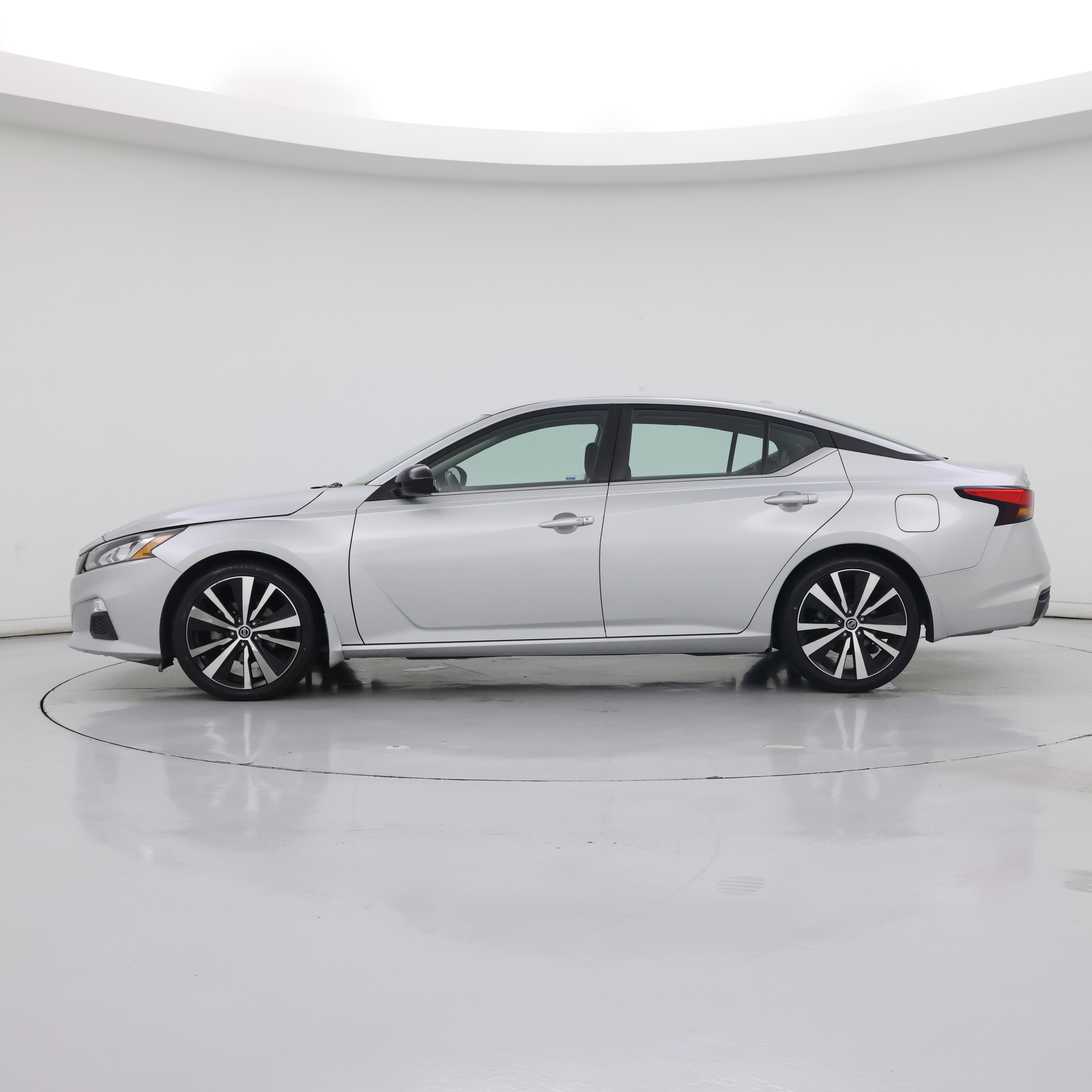 Thumbnail: 2022 Nissan Altima - 3