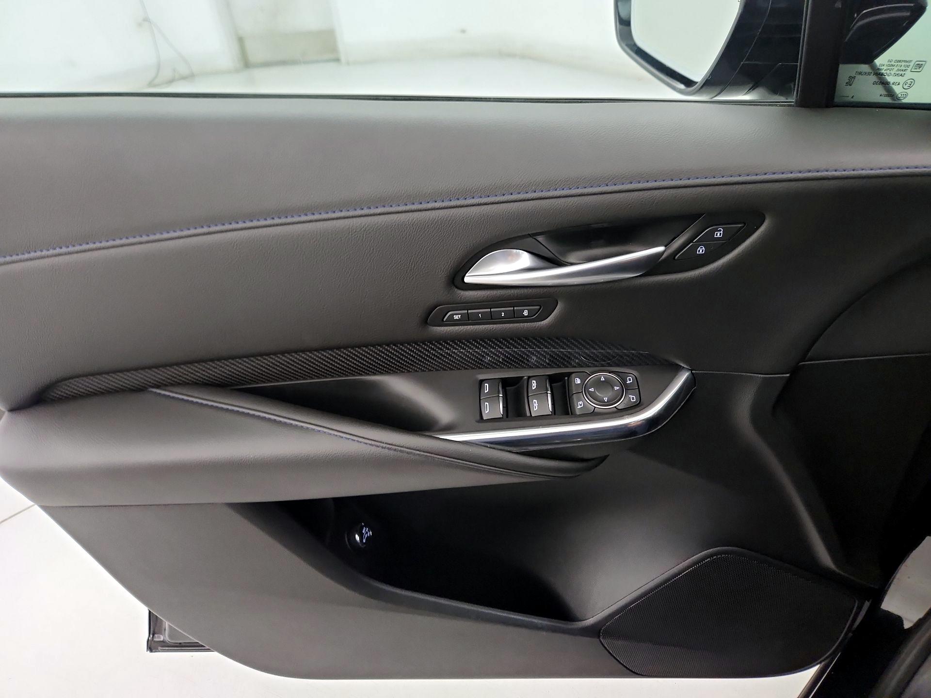 Thumbnail: 2024 Cadillac XT4 - 12
