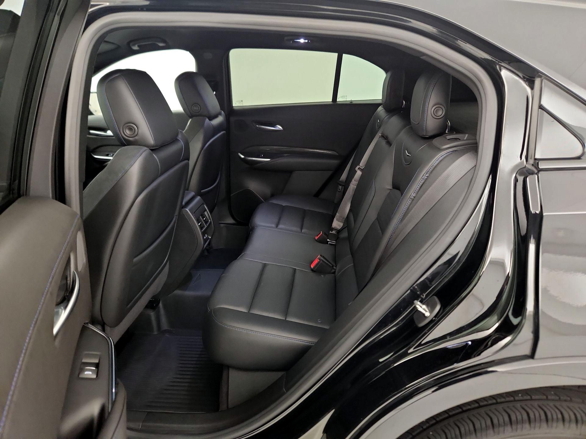 Thumbnail: 2024 Cadillac XT4 - 19