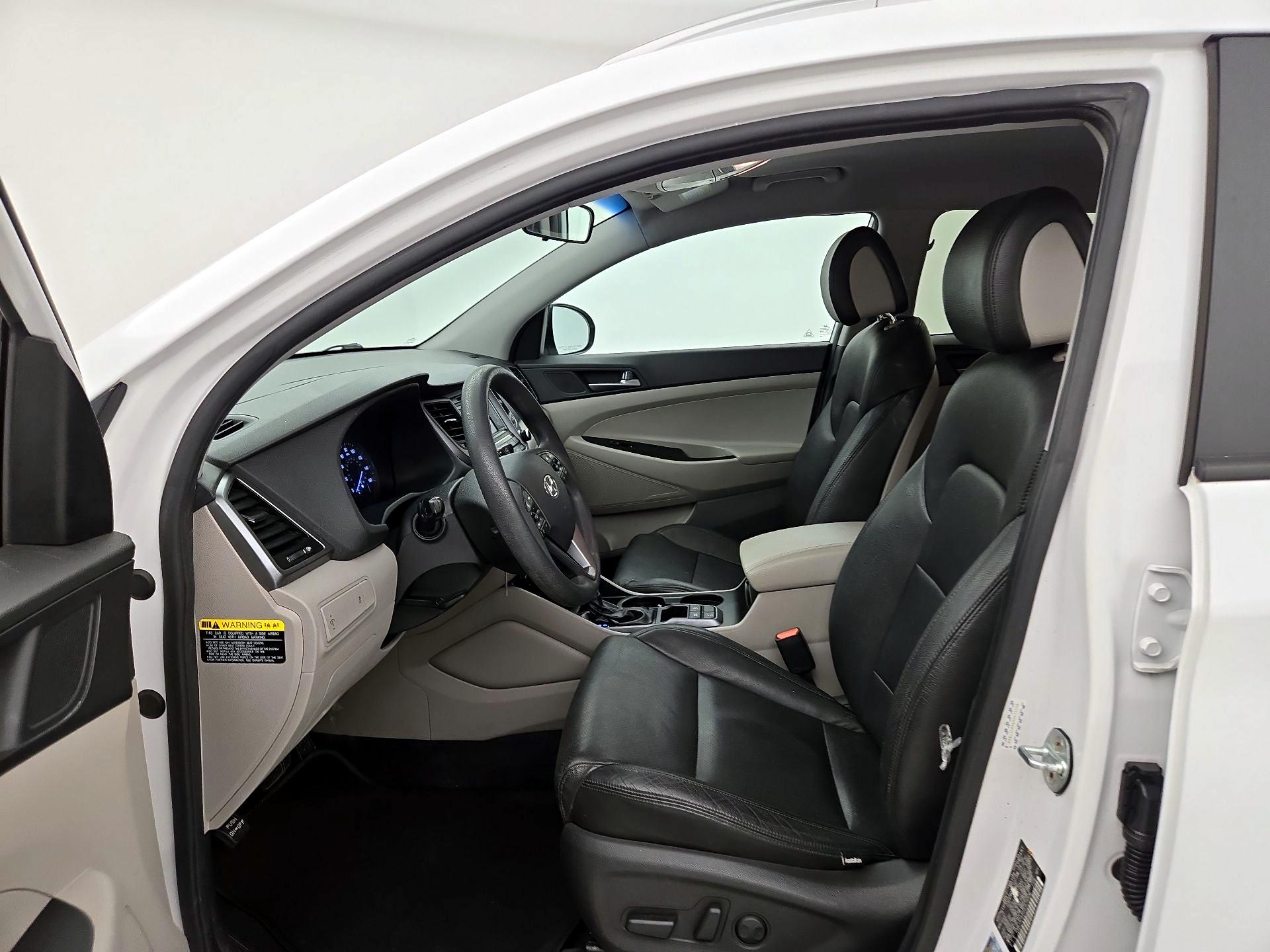 Thumbnail: 2017 Hyundai Tucson - 11