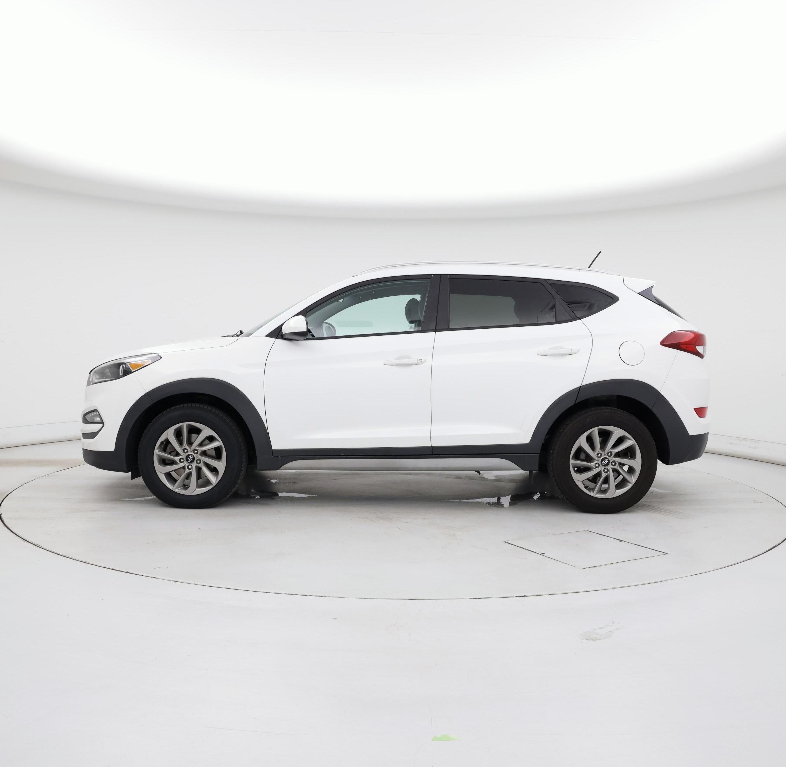 Thumbnail: 2017 Hyundai Tucson - 3