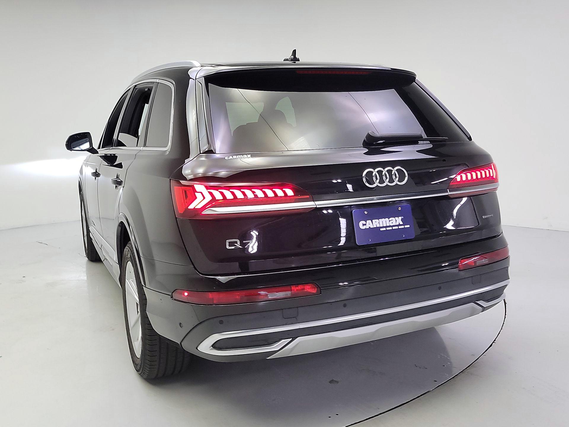 Thumbnail: 2023 Audi Q7 - 7