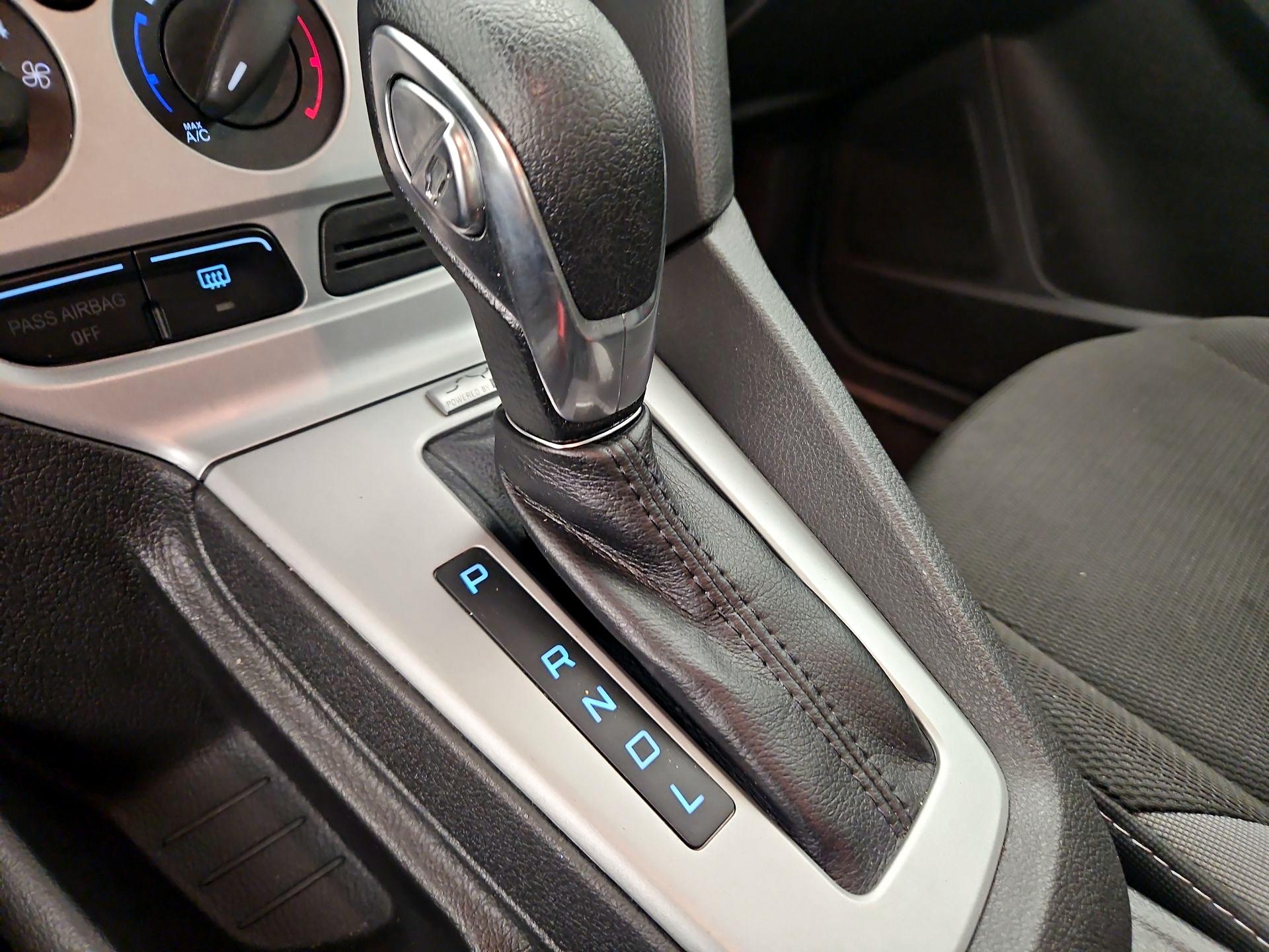 Thumbnail: 2014 Ford Focus - 16