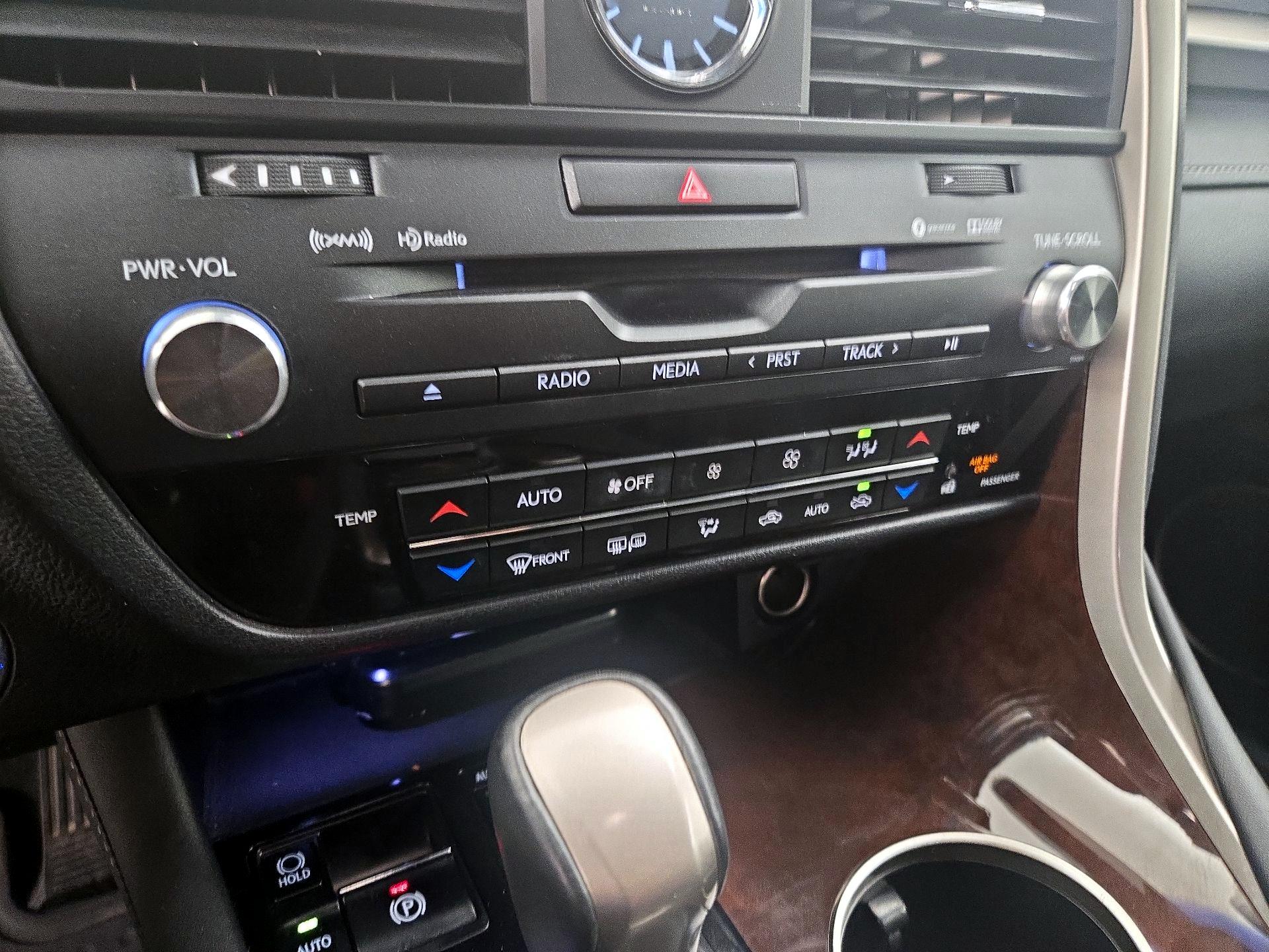 Thumbnail: 2016 Lexus RX - 17