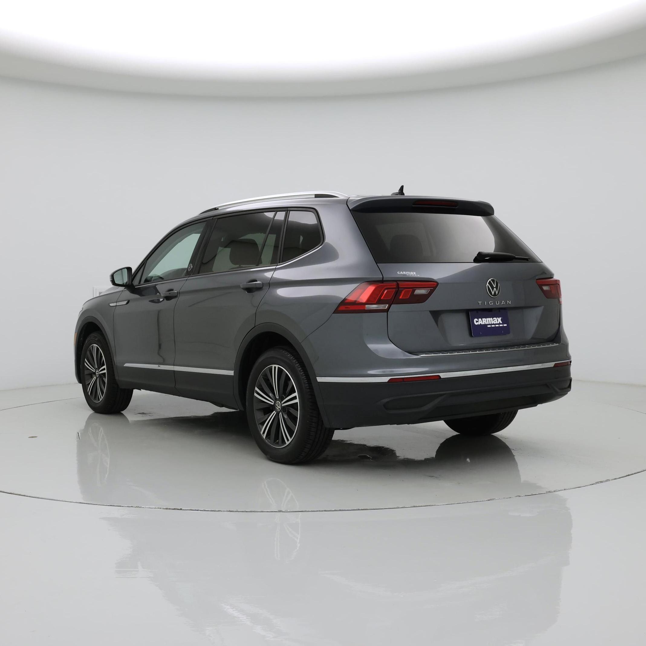 Thumbnail: 2024 Volkswagen Tiguan - 2