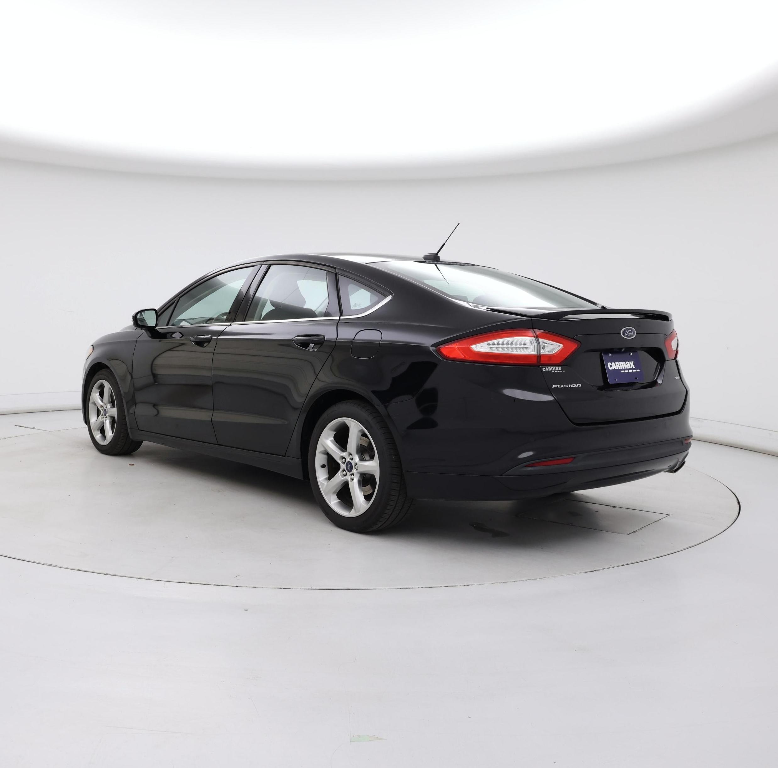 Thumbnail: 2016 Ford Fusion - 2