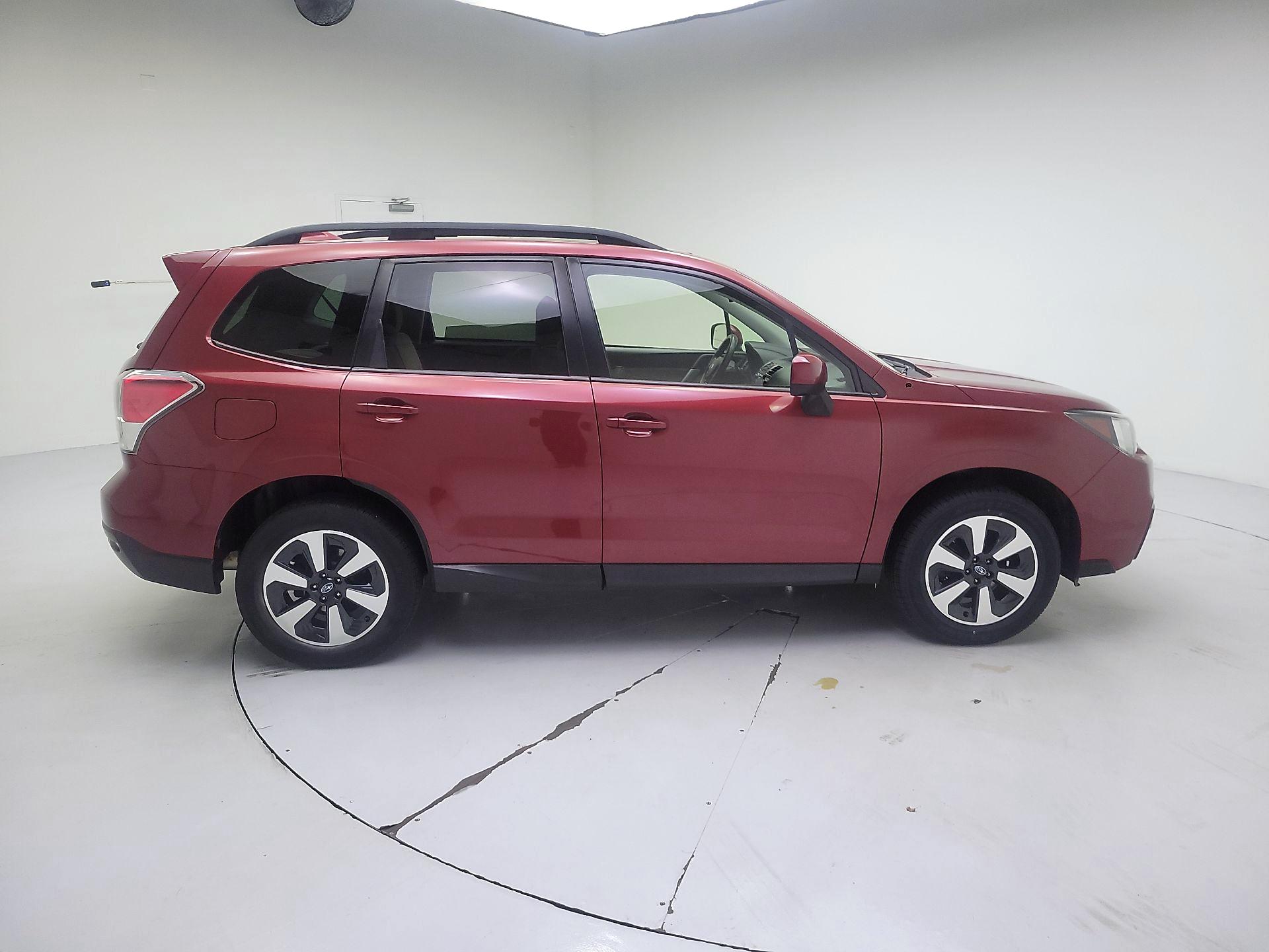 Thumbnail: 2017 Subaru Forester - 4