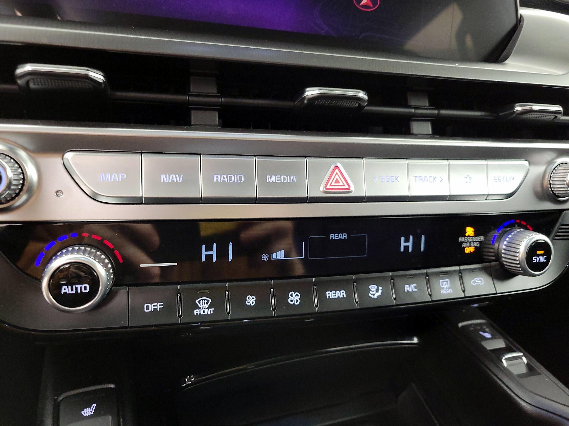 Thumbnail: 2025 Kia Telluride - 17