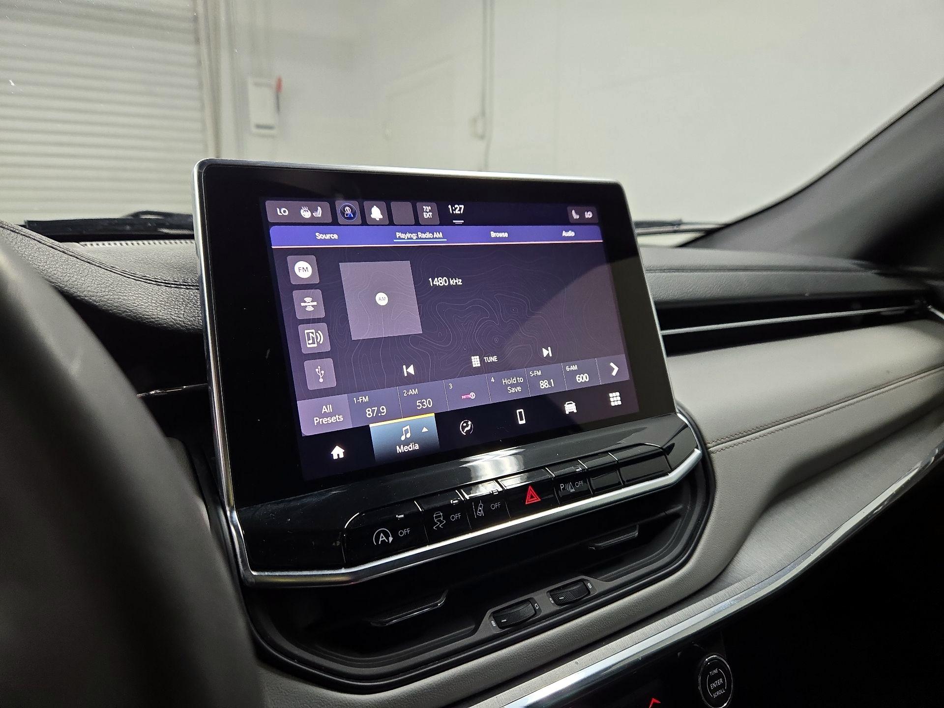 Thumbnail: 2023 Jeep Compass - 15