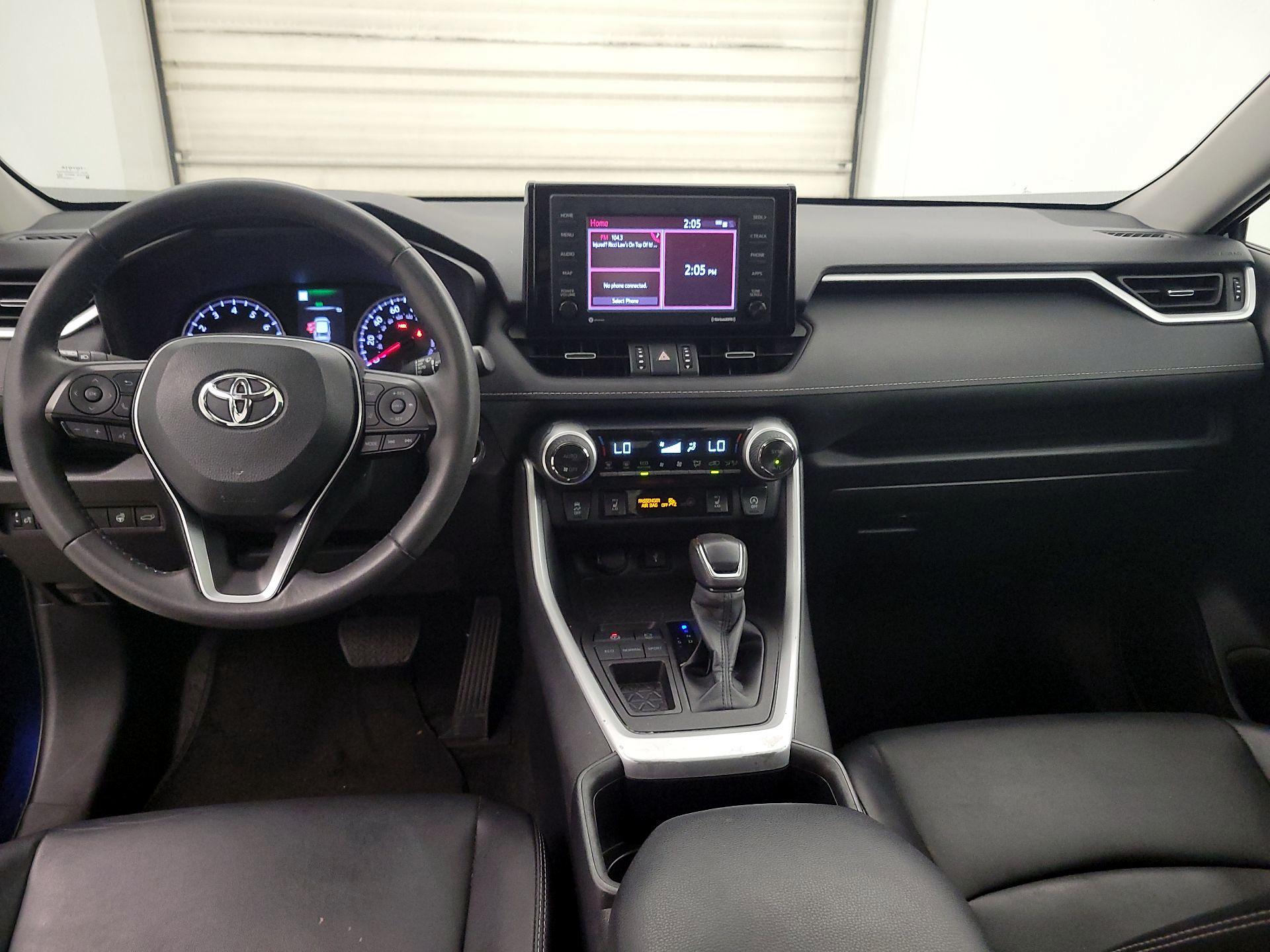 Thumbnail: 2022 Toyota RAV4 - 9