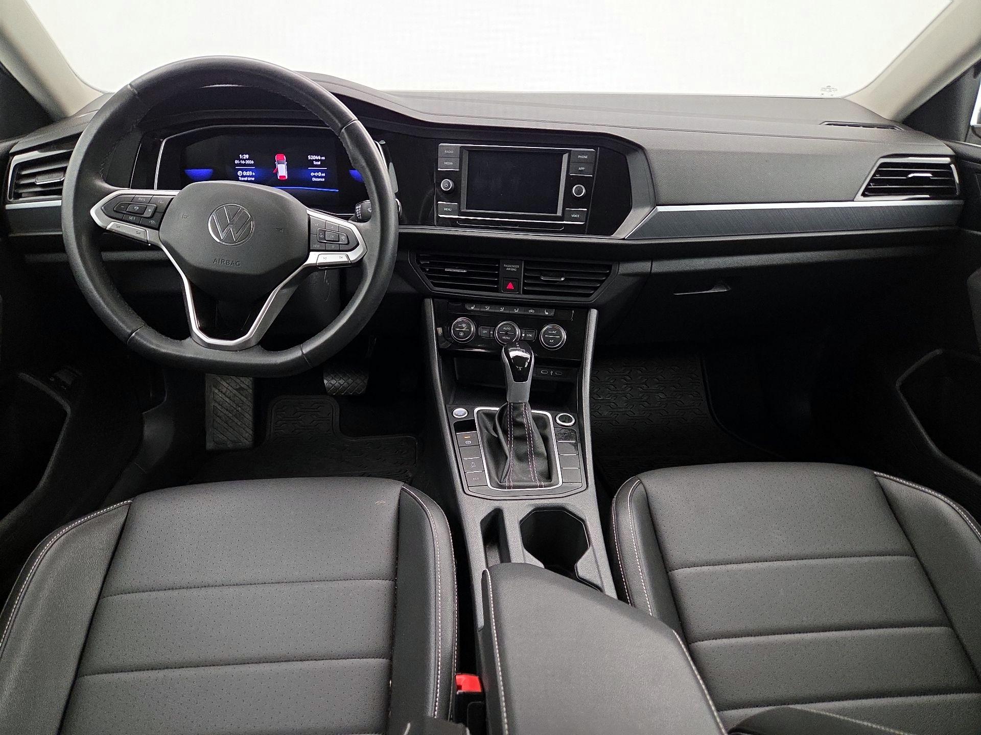 Thumbnail: 2023 Volkswagen Jetta - 9