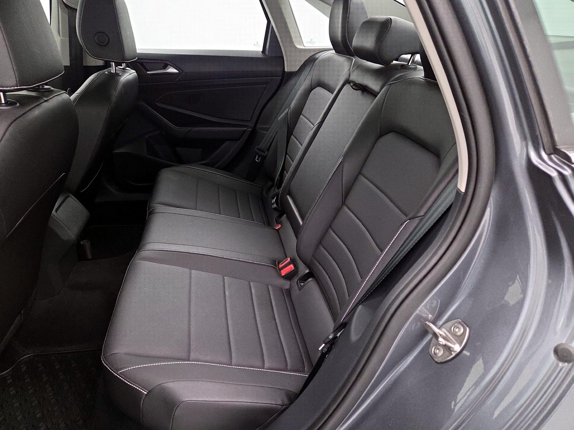 Thumbnail: 2023 Volkswagen Jetta - 19