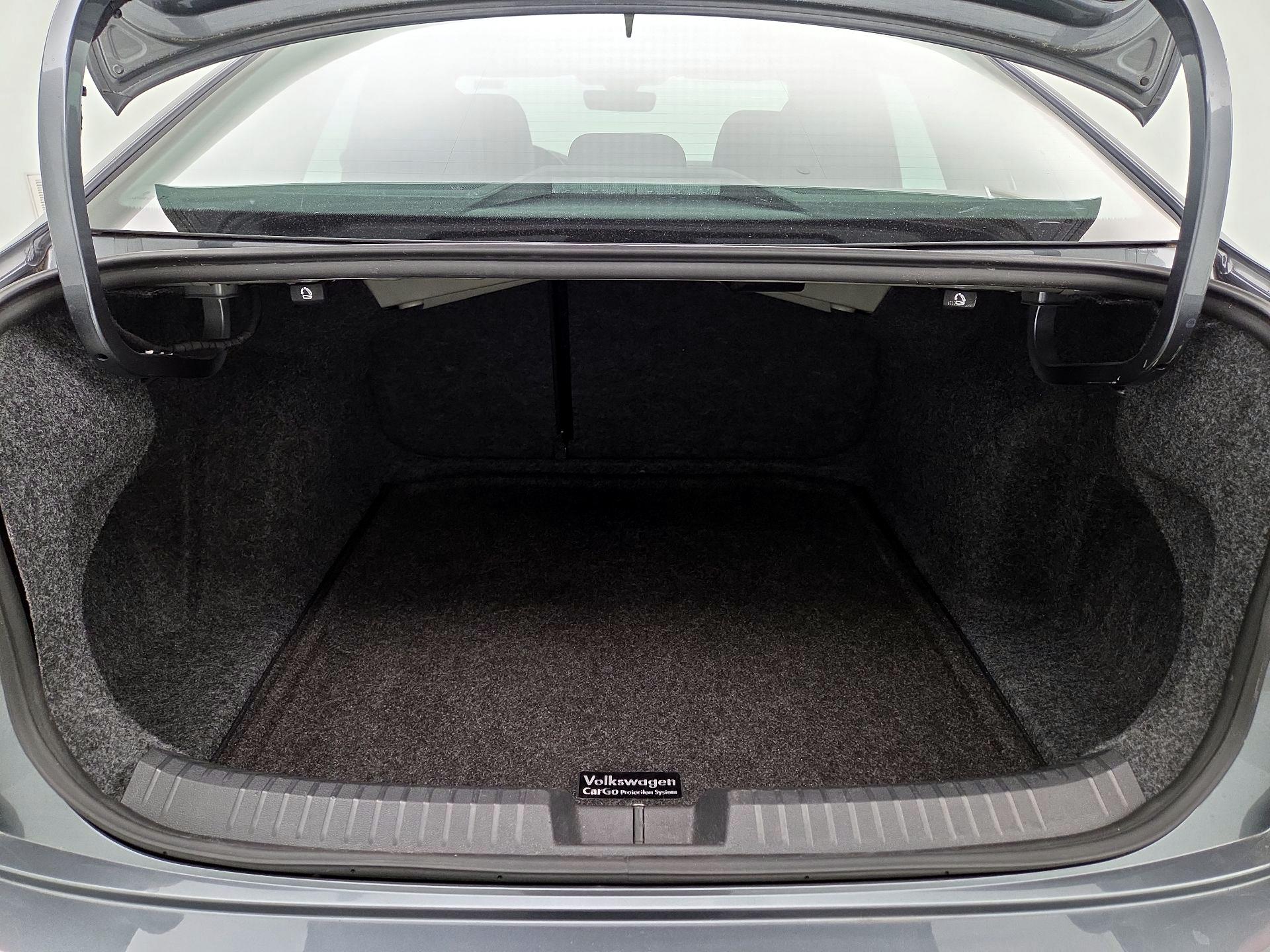 Thumbnail: 2023 Volkswagen Jetta - 20