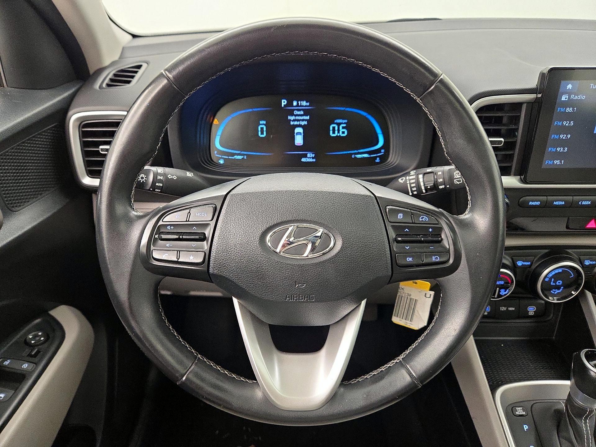 Thumbnail: 2023 Hyundai Venue - 10