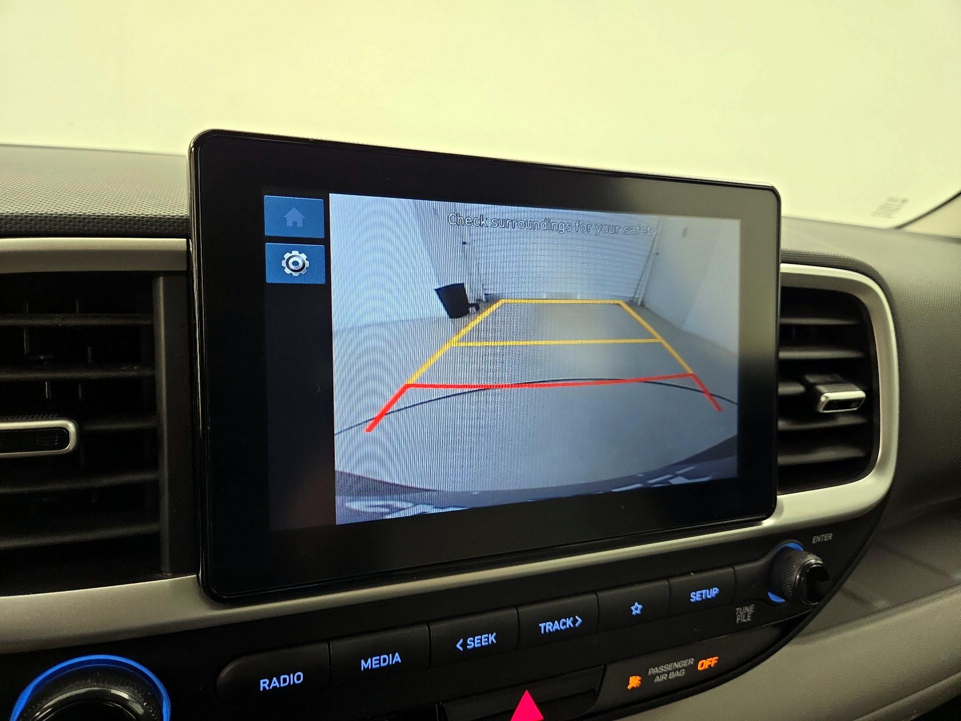 Thumbnail: 2023 Hyundai Venue - 14