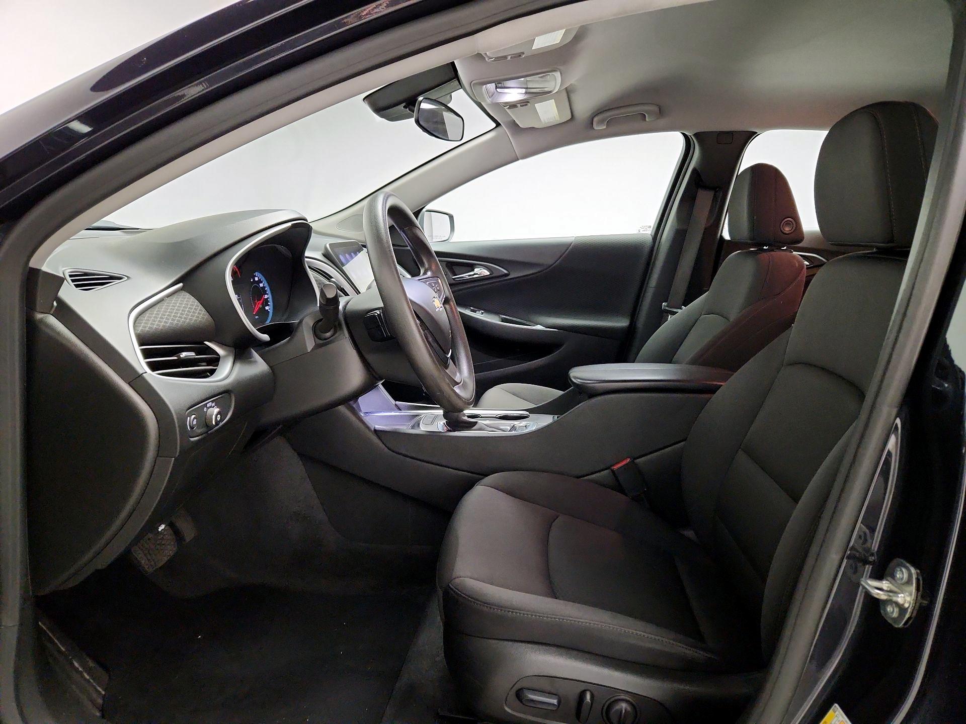 Thumbnail: 2023 Chevrolet Malibu - 11