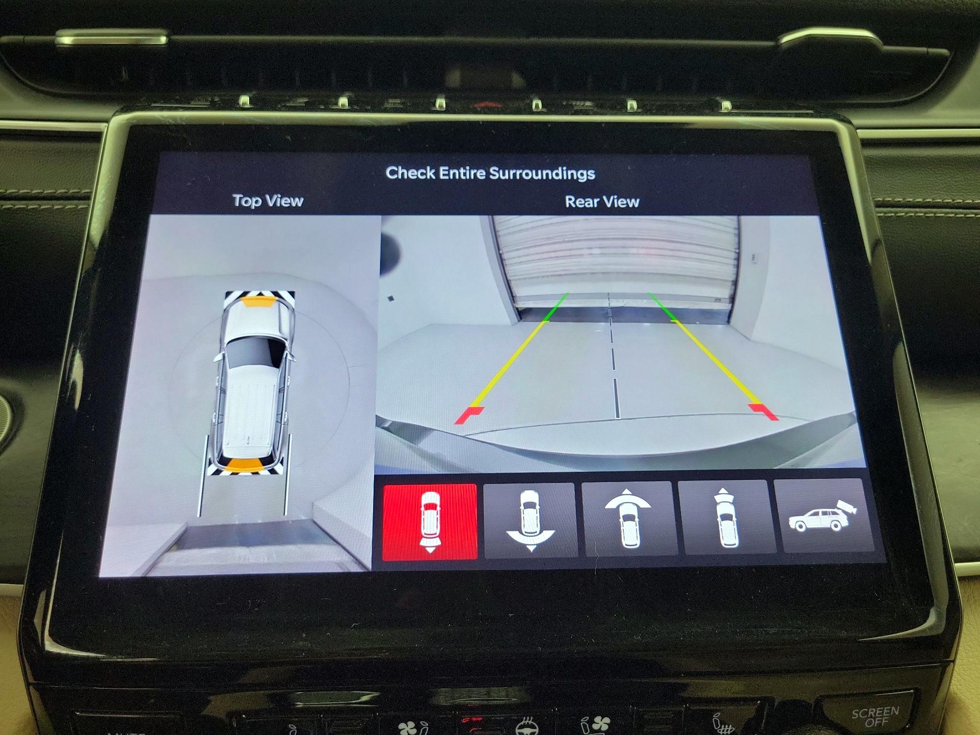 Thumbnail: 2022 Jeep Grand Cherokee L - 14