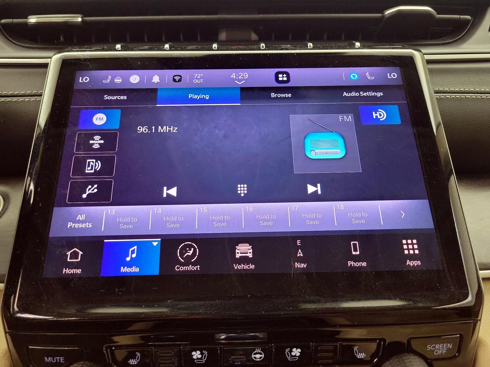 Thumbnail: 2022 Jeep Grand Cherokee L - 15