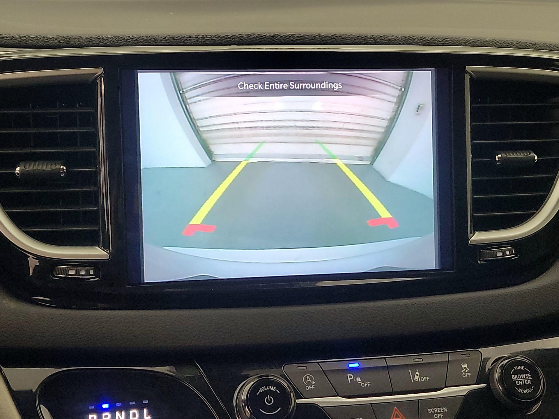 Thumbnail: 2023 Chrysler Pacifica - 14