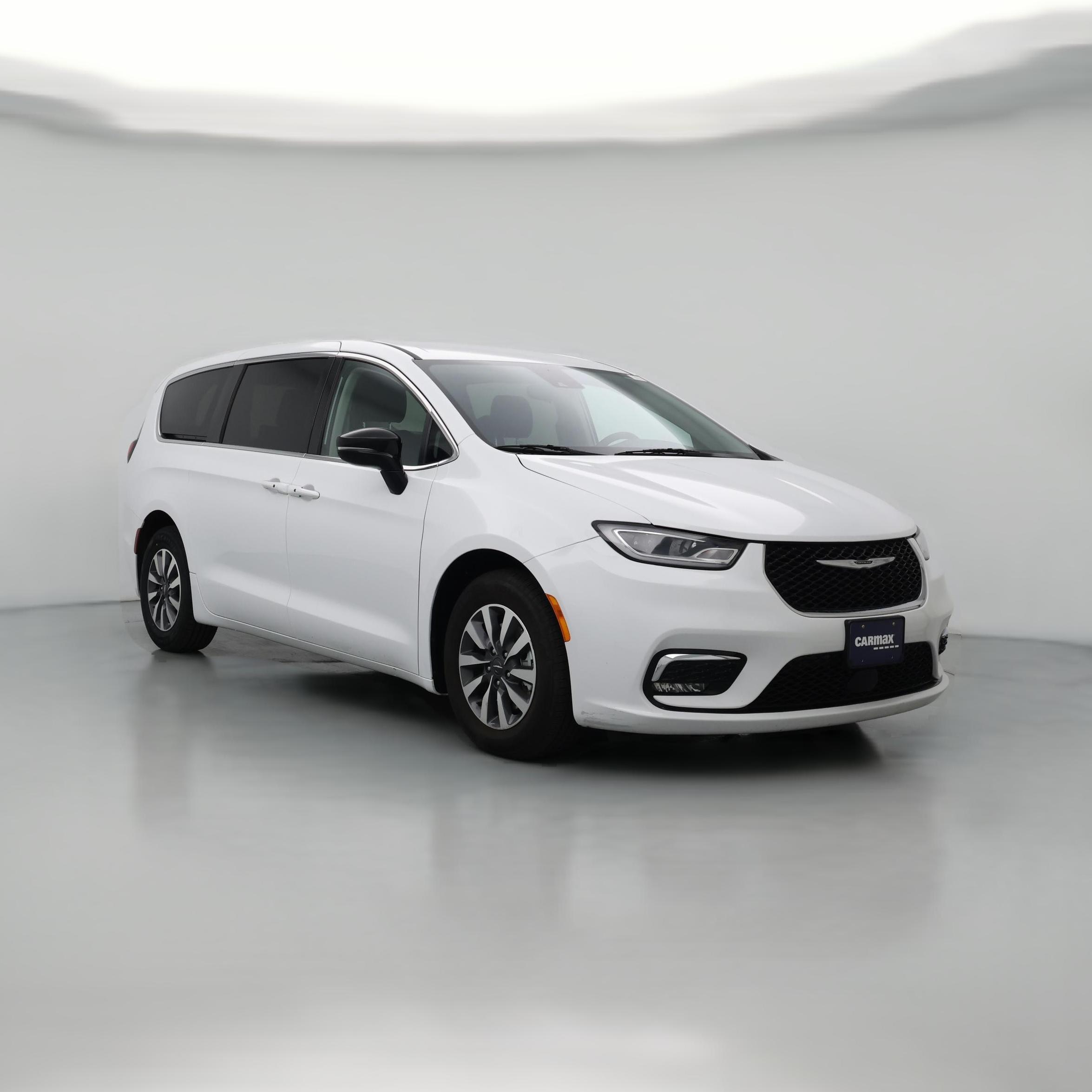 Thumbnail: 2024 Chrysler Pacifica - 1