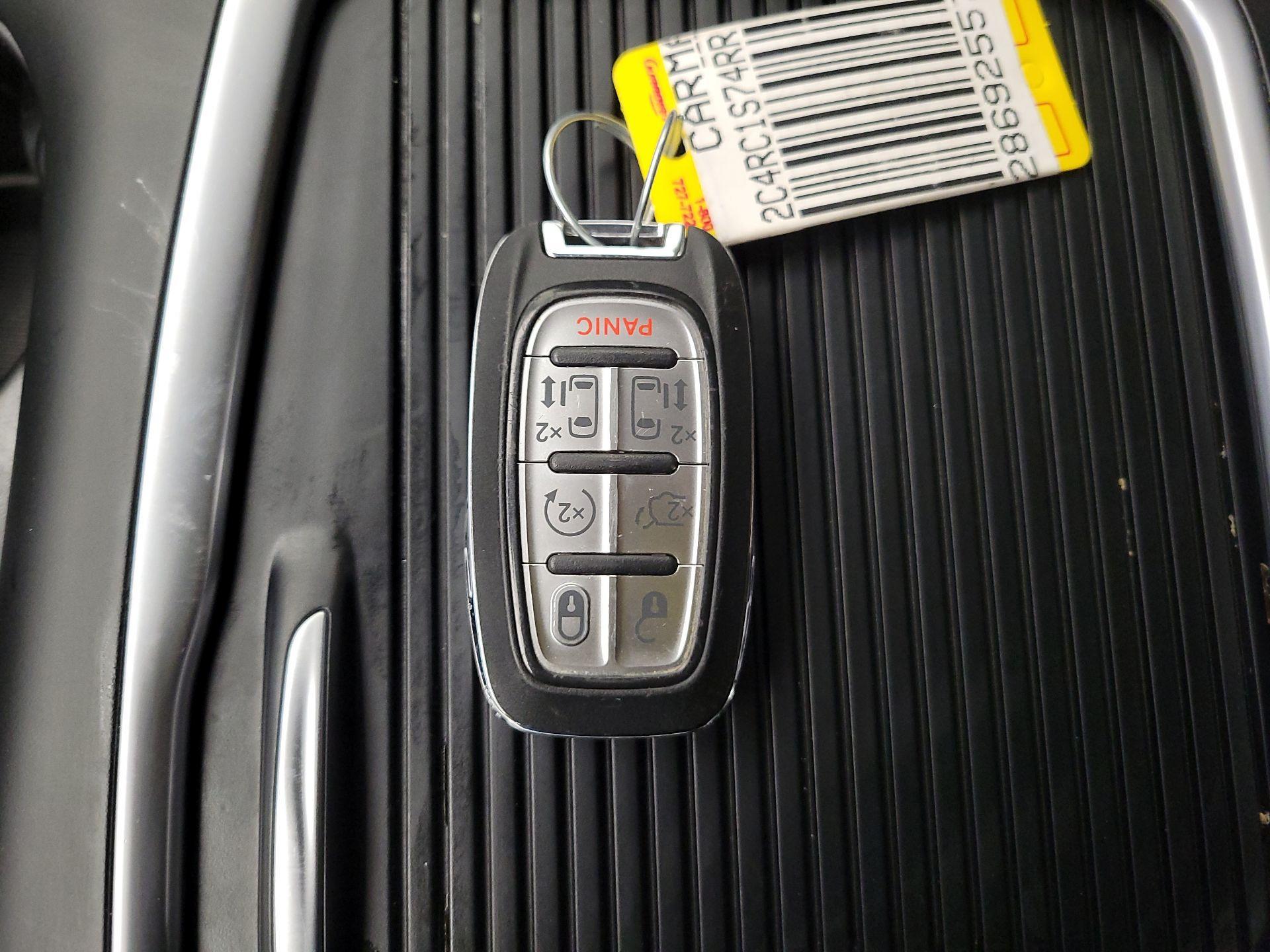 Thumbnail: 2024 Chrysler Pacifica - 15