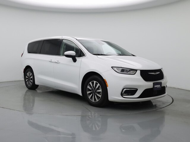 White 2023 Chrysler Pacifica Hybrid Touring L FWD Minivan Front-Wheel Drive Automatic