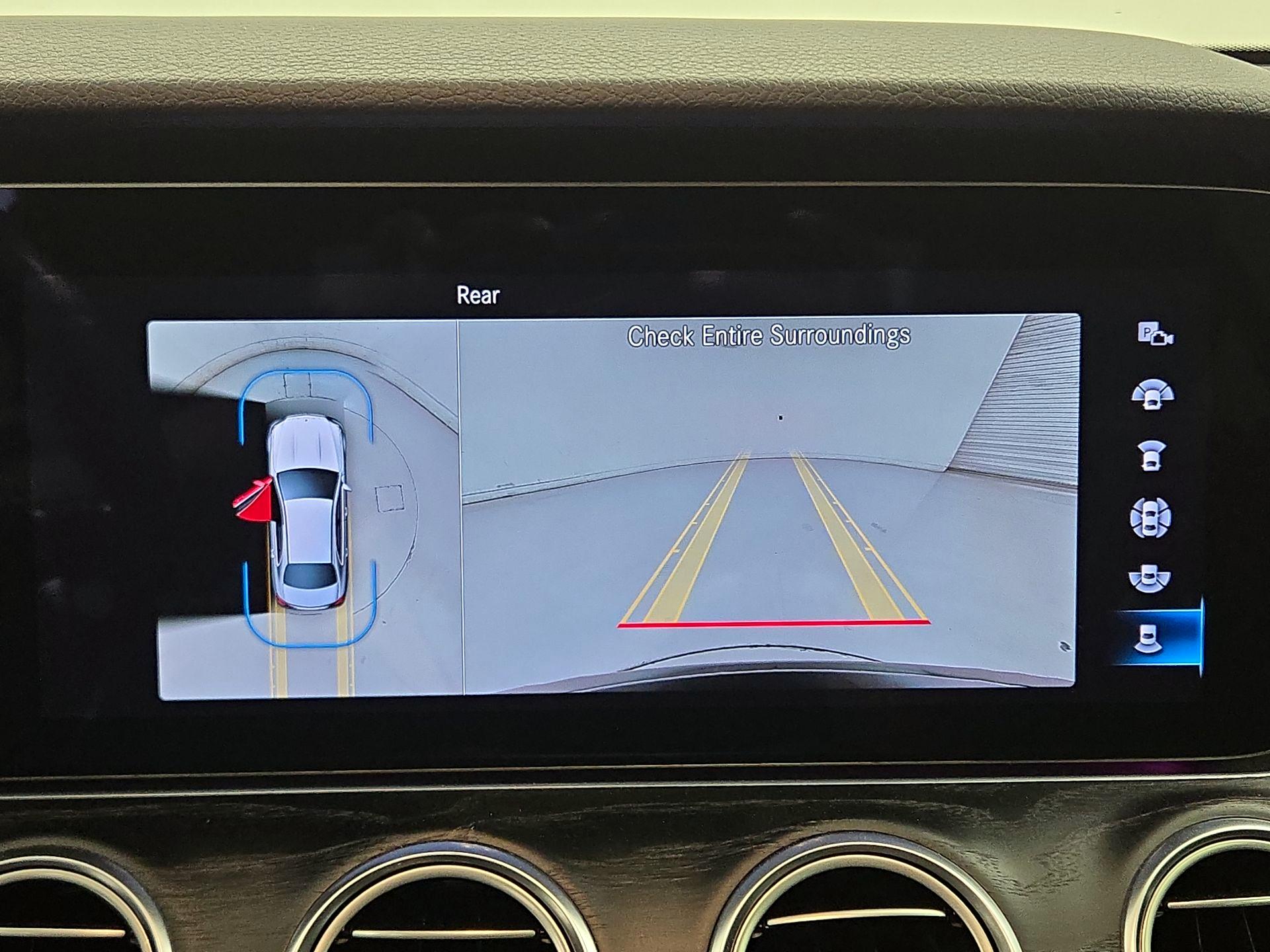 Thumbnail: 2021 Mercedes-Benz E-Class - 15