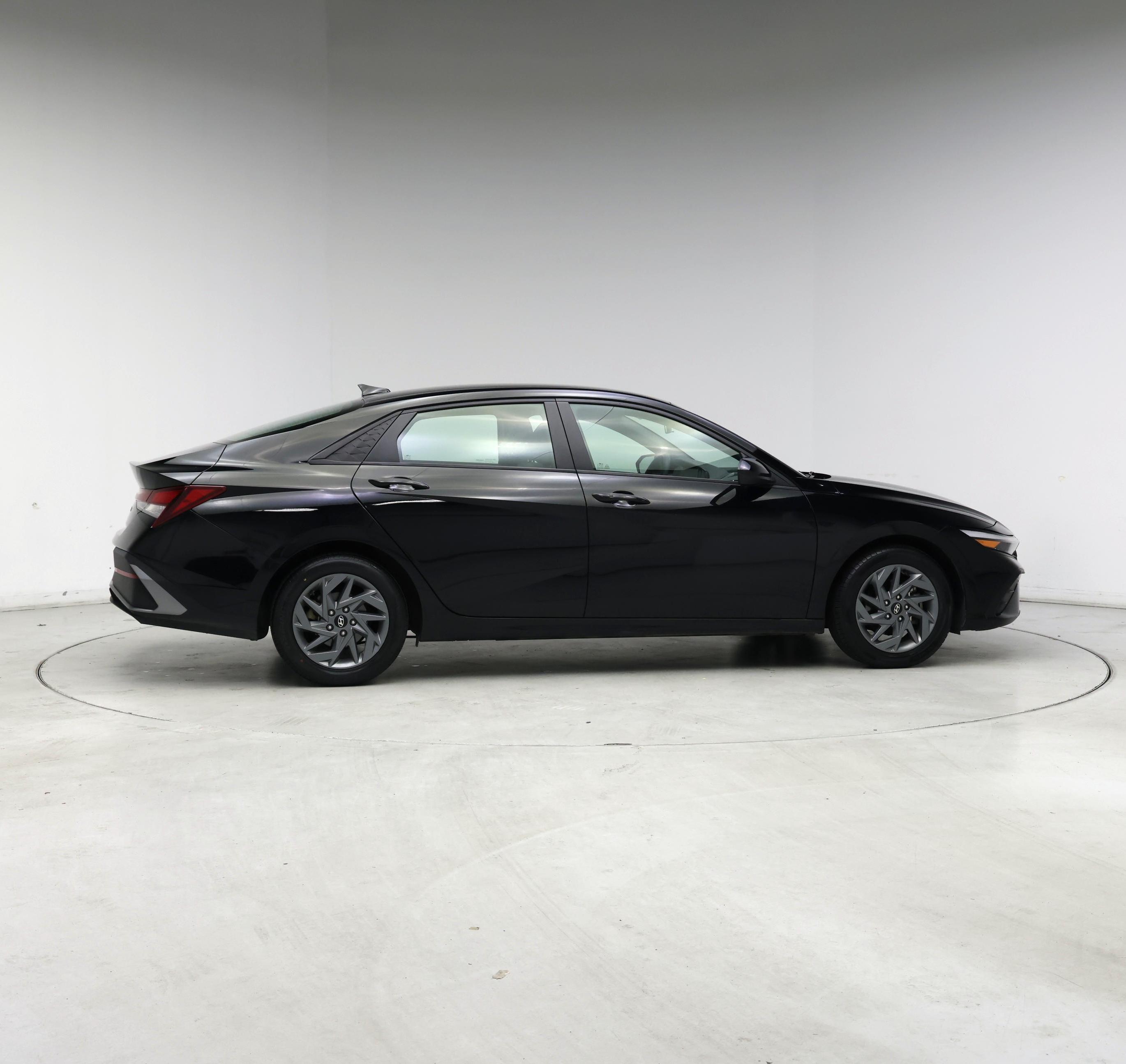 Thumbnail: 2024 Hyundai Elantra - 7