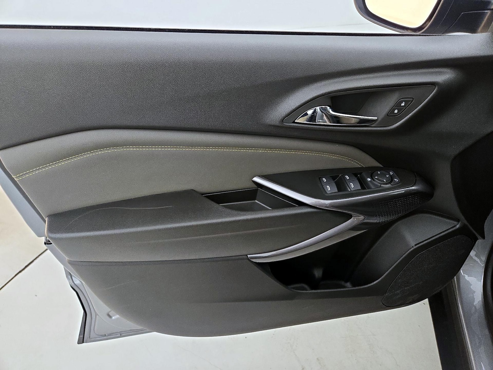 2025 Chevrolet Trax Activ - Photo 13