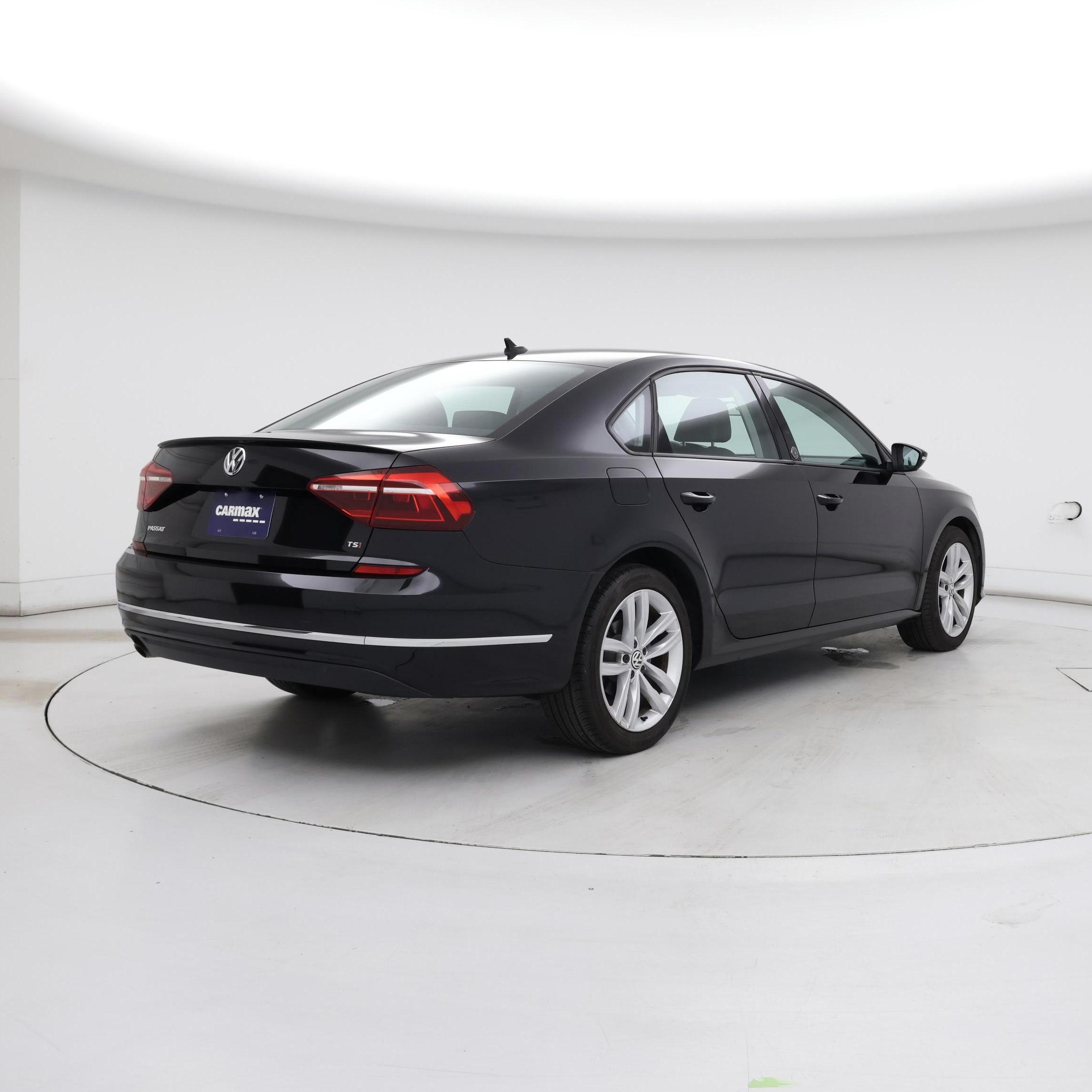 Thumbnail: 2019 Volkswagen Passat - 8