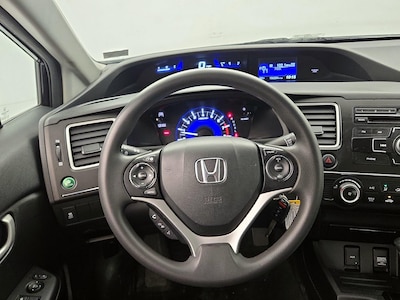 Steering Wheel & Instrument Cluster (On)