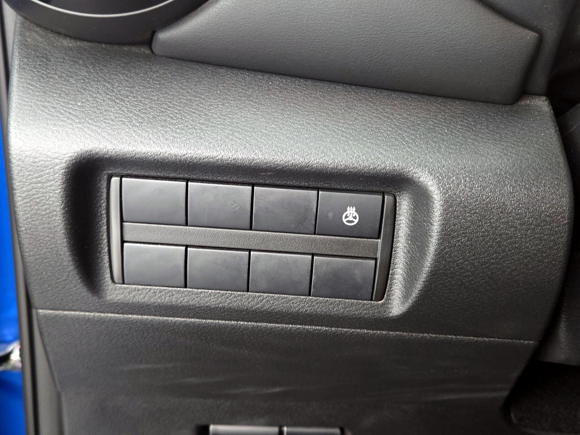 Thumbnail: 2023 Nissan Kicks - 13