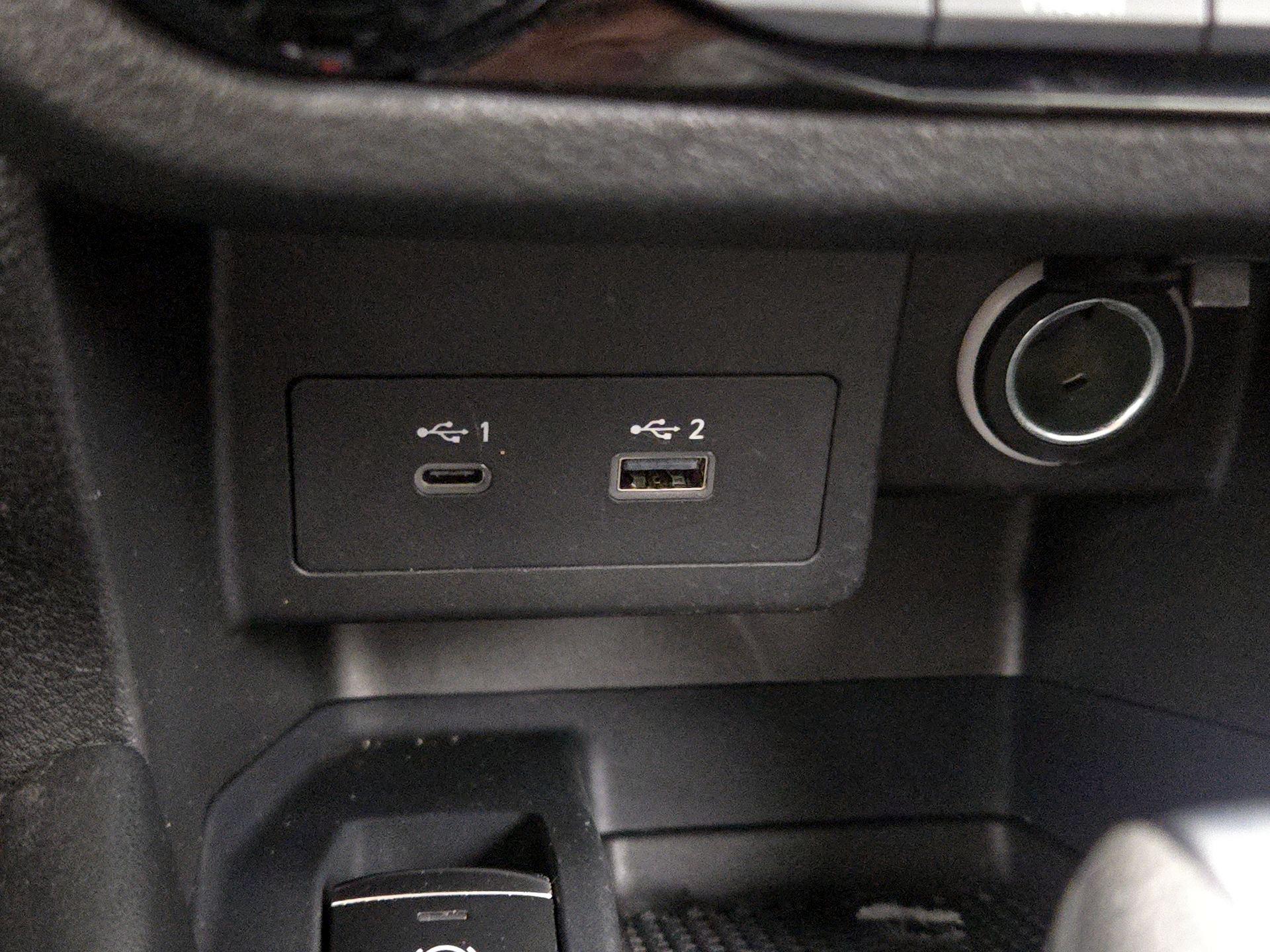 Thumbnail: 2023 Nissan Kicks - 19