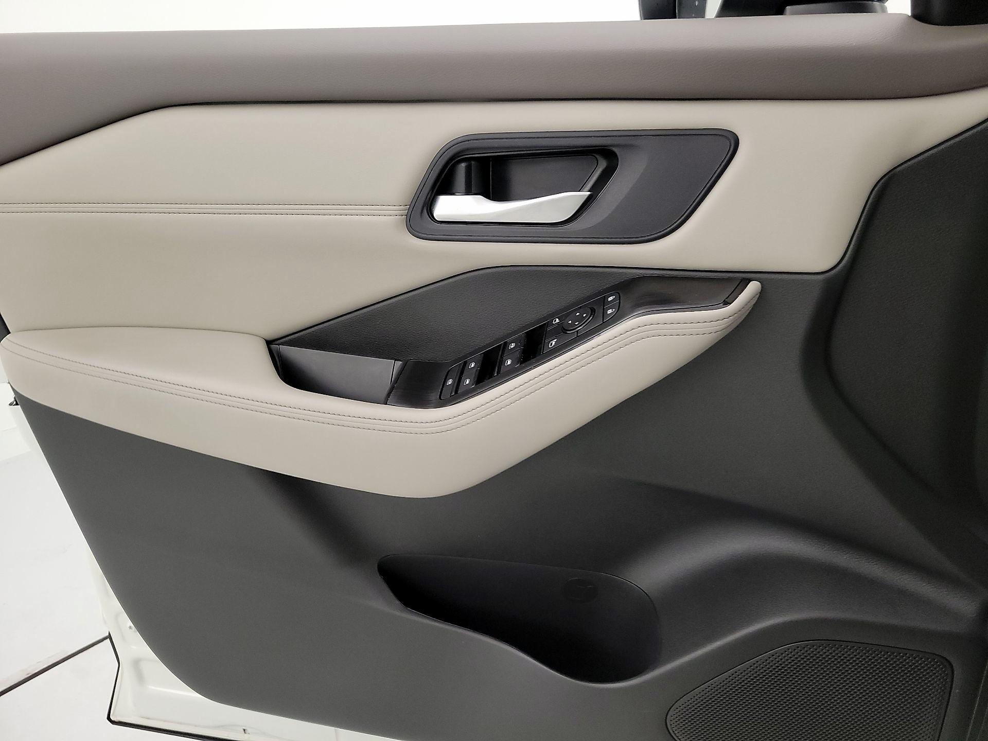 Thumbnail: 2023 Nissan Rogue - 12