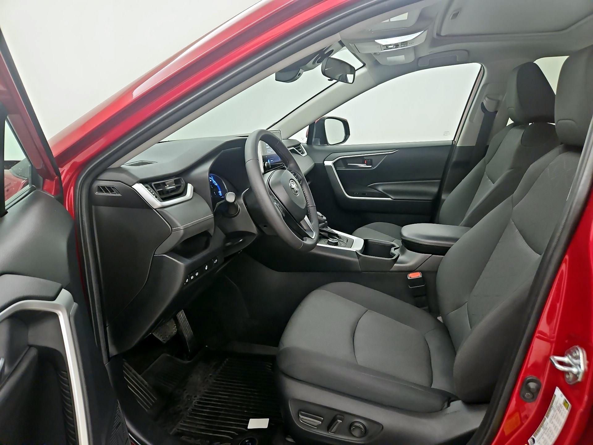 Thumbnail: 2024 Toyota RAV4 - 11