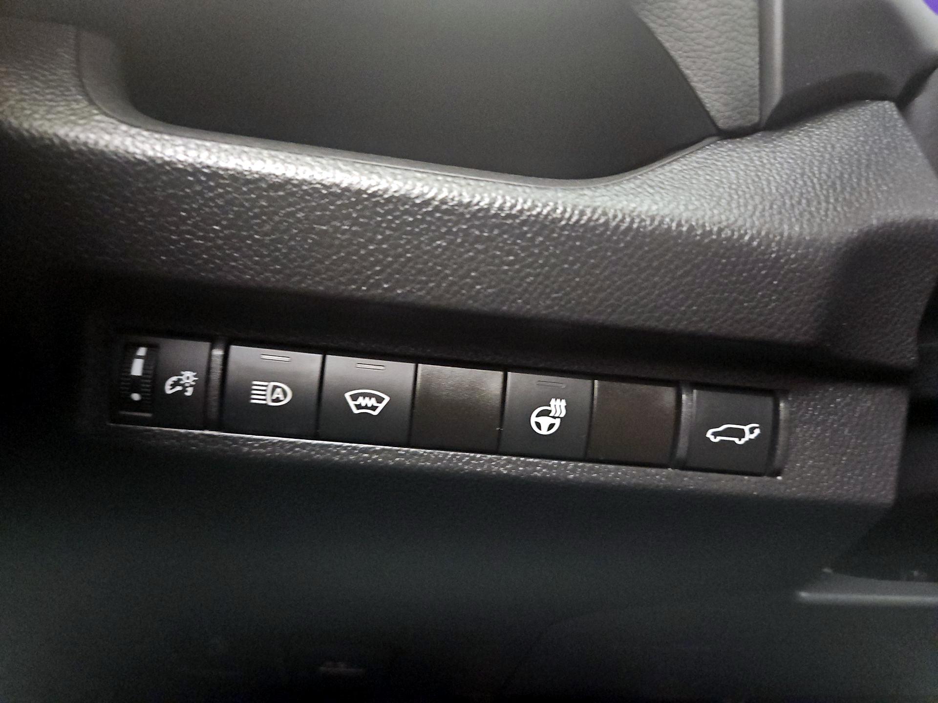 Thumbnail: 2024 Toyota RAV4 - 13