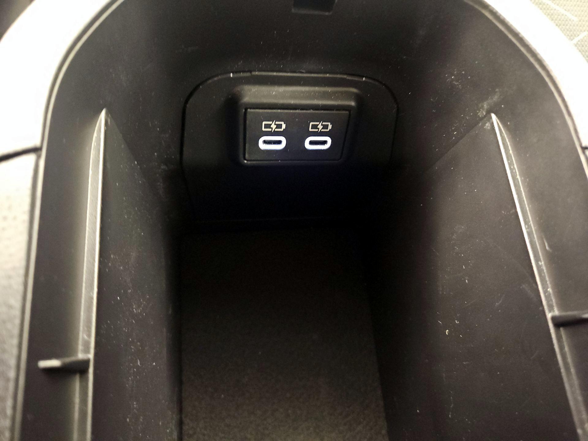 Thumbnail: 2024 Toyota RAV4 - 18