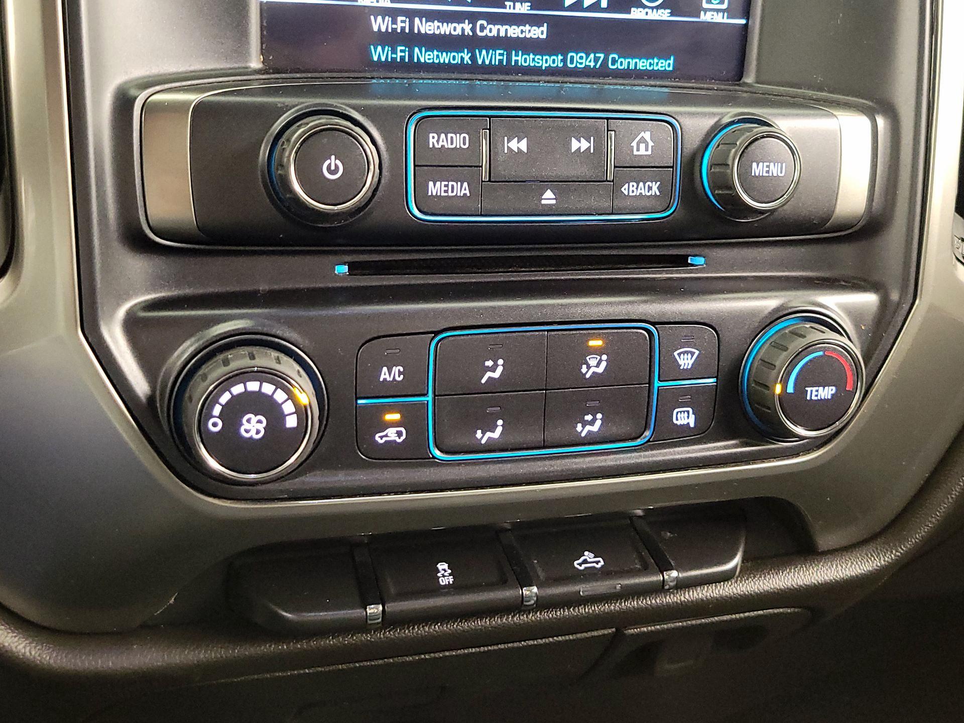 Thumbnail: 2019 Chevrolet Silverado 1500 - 16