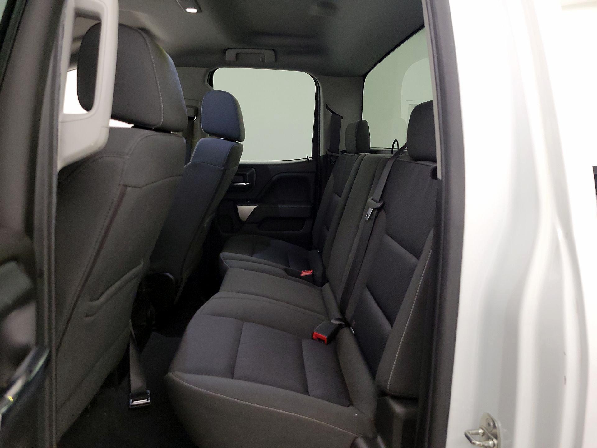 Thumbnail: 2019 Chevrolet Silverado 1500 - 19