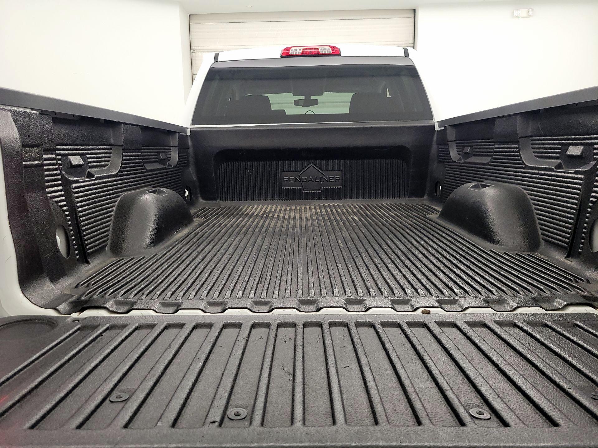 Thumbnail: 2019 Chevrolet Silverado 1500 - 20