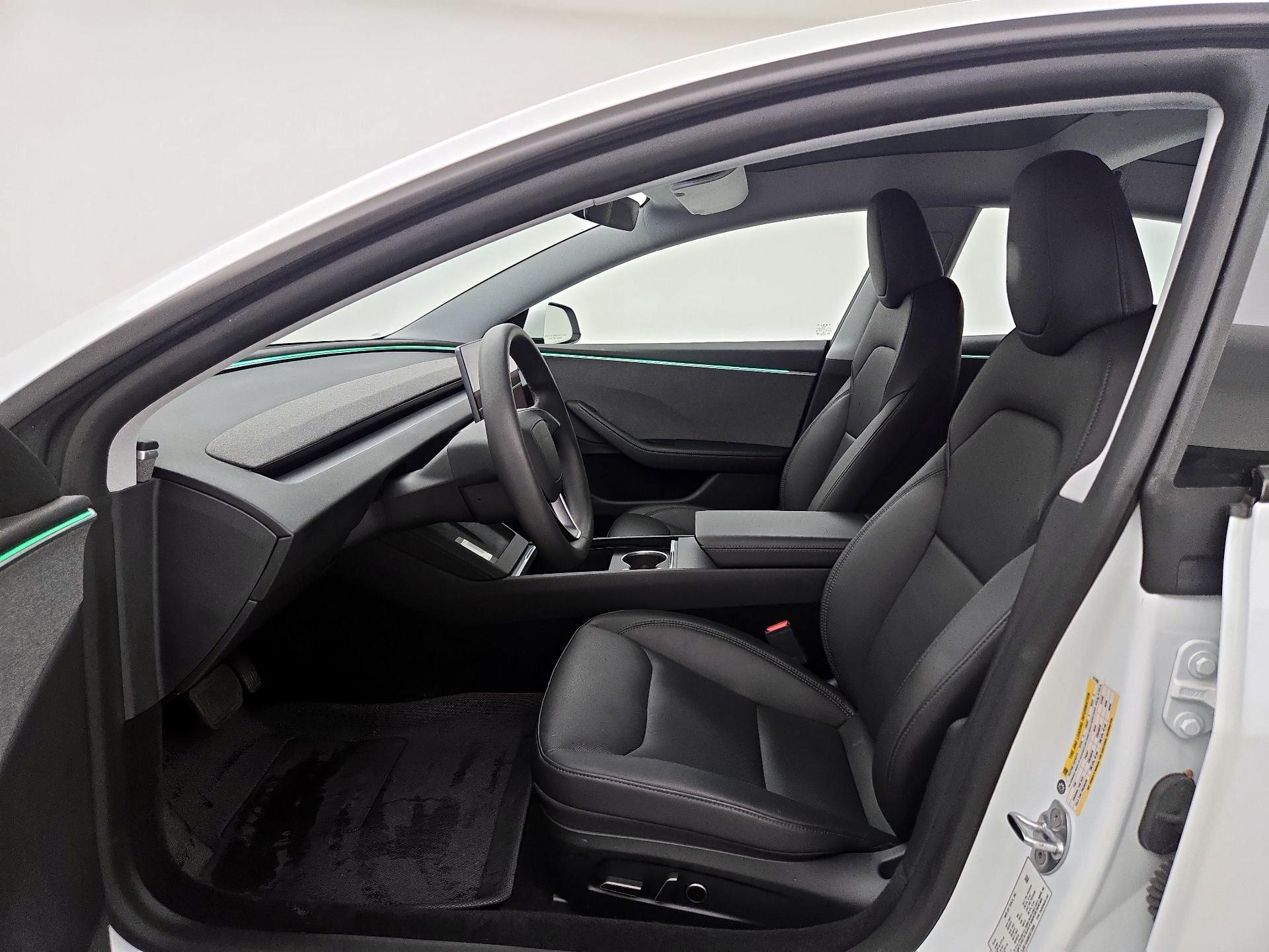 Thumbnail: 2025 Tesla Model 3 - 11