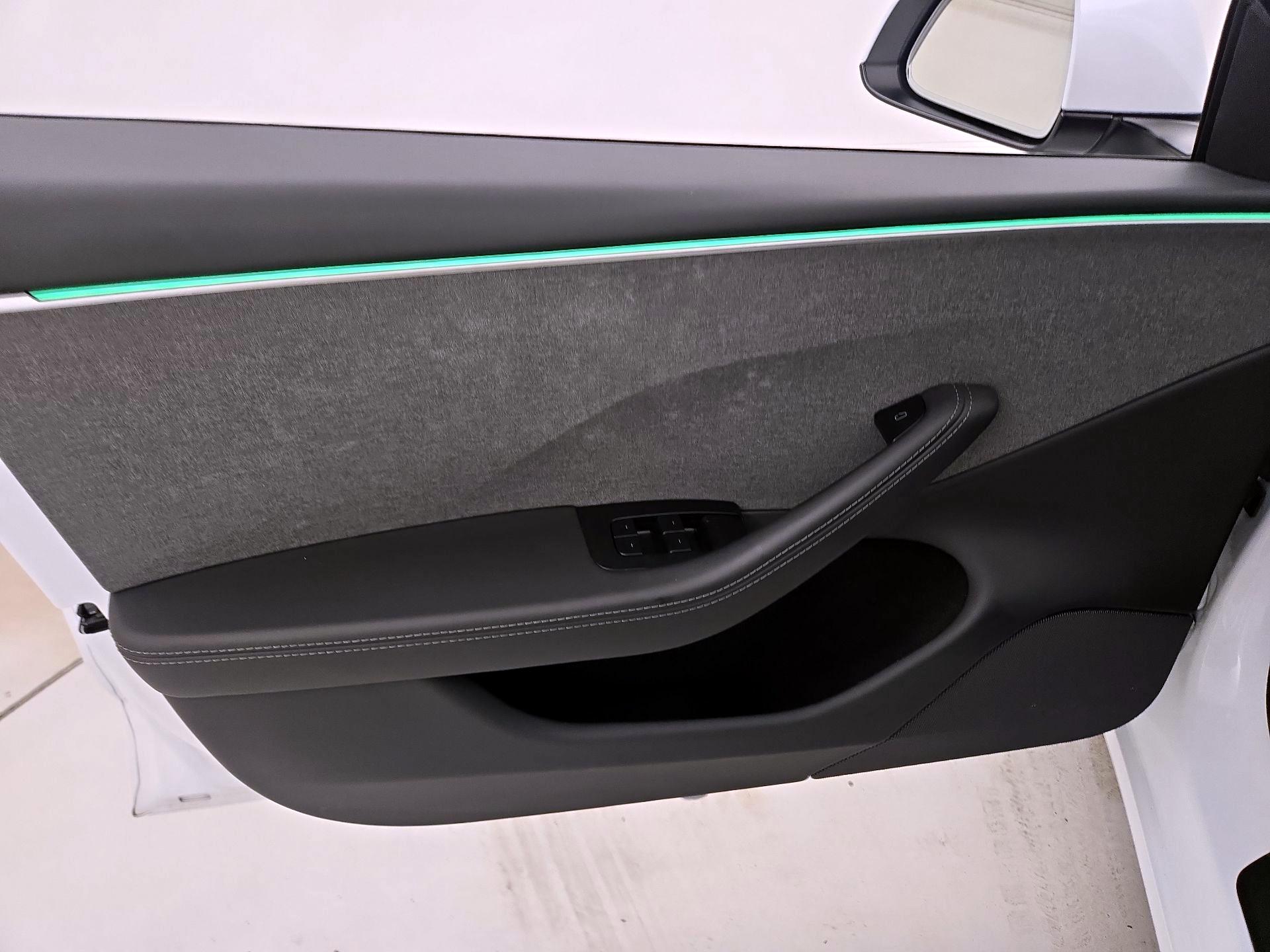 Thumbnail: 2025 Tesla Model 3 - 12