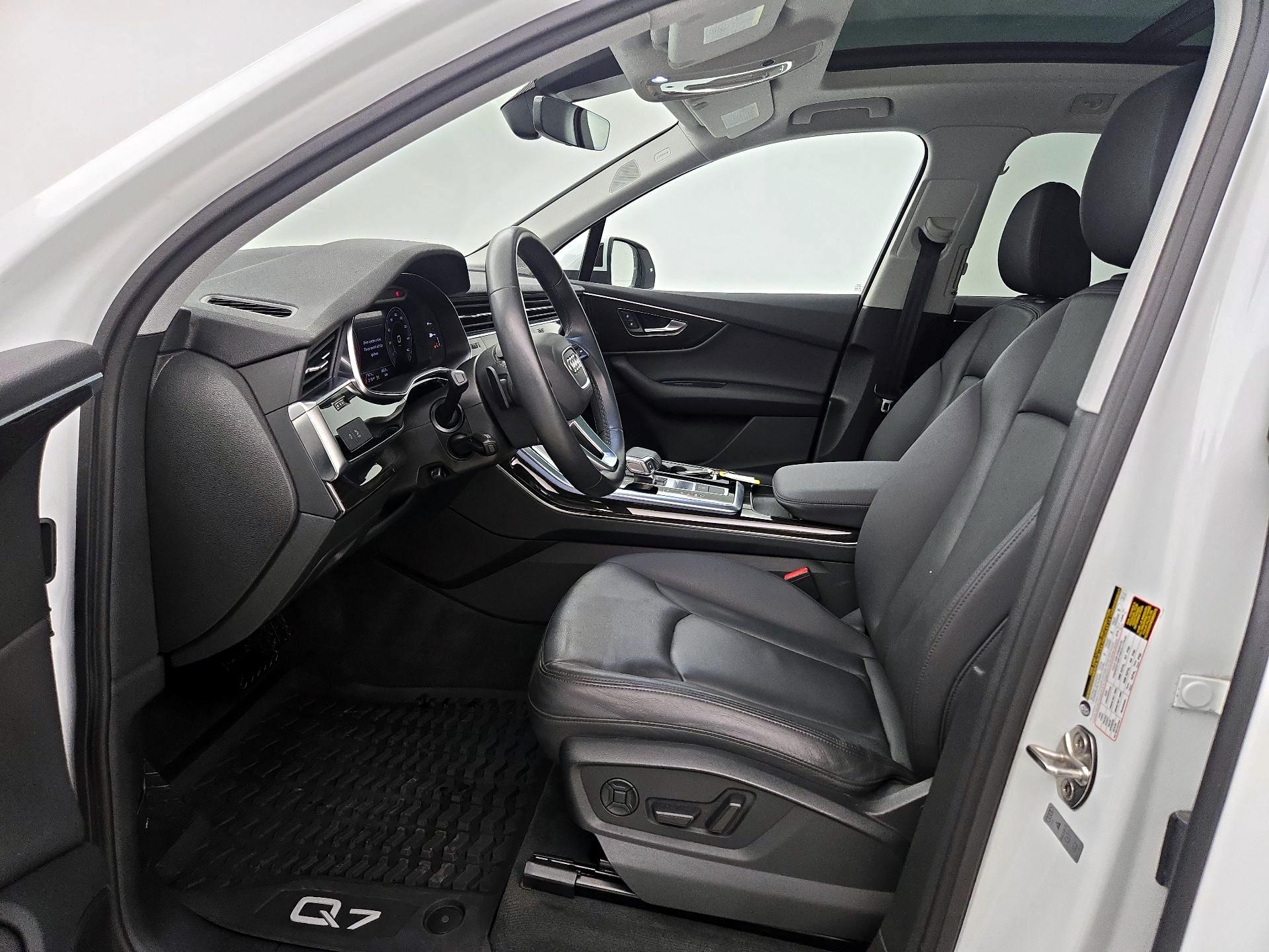 Thumbnail: 2022 Audi Q7 - 11